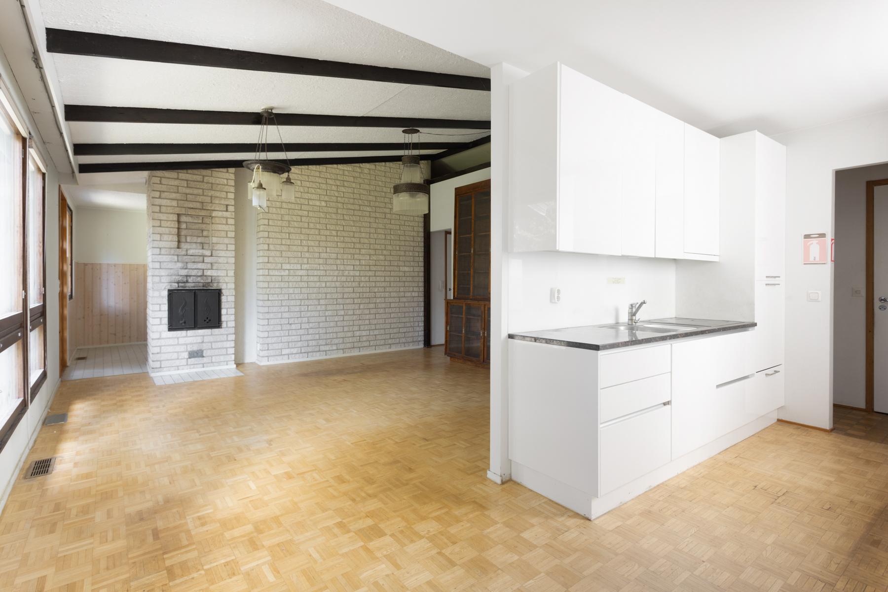 Keittiöstä olohuoneeseen