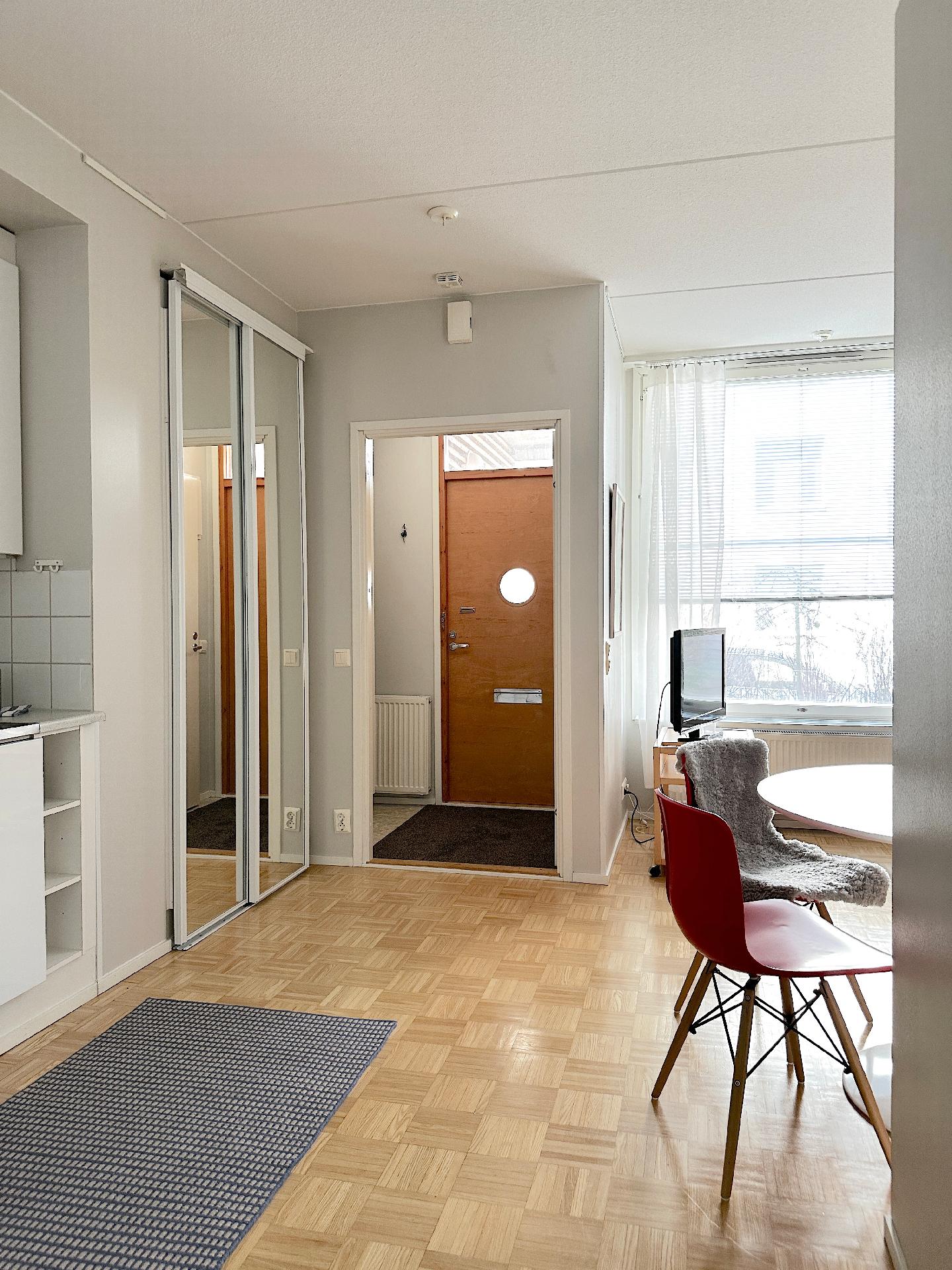 Meritullinraitti 1, Kauppatori, Oulu