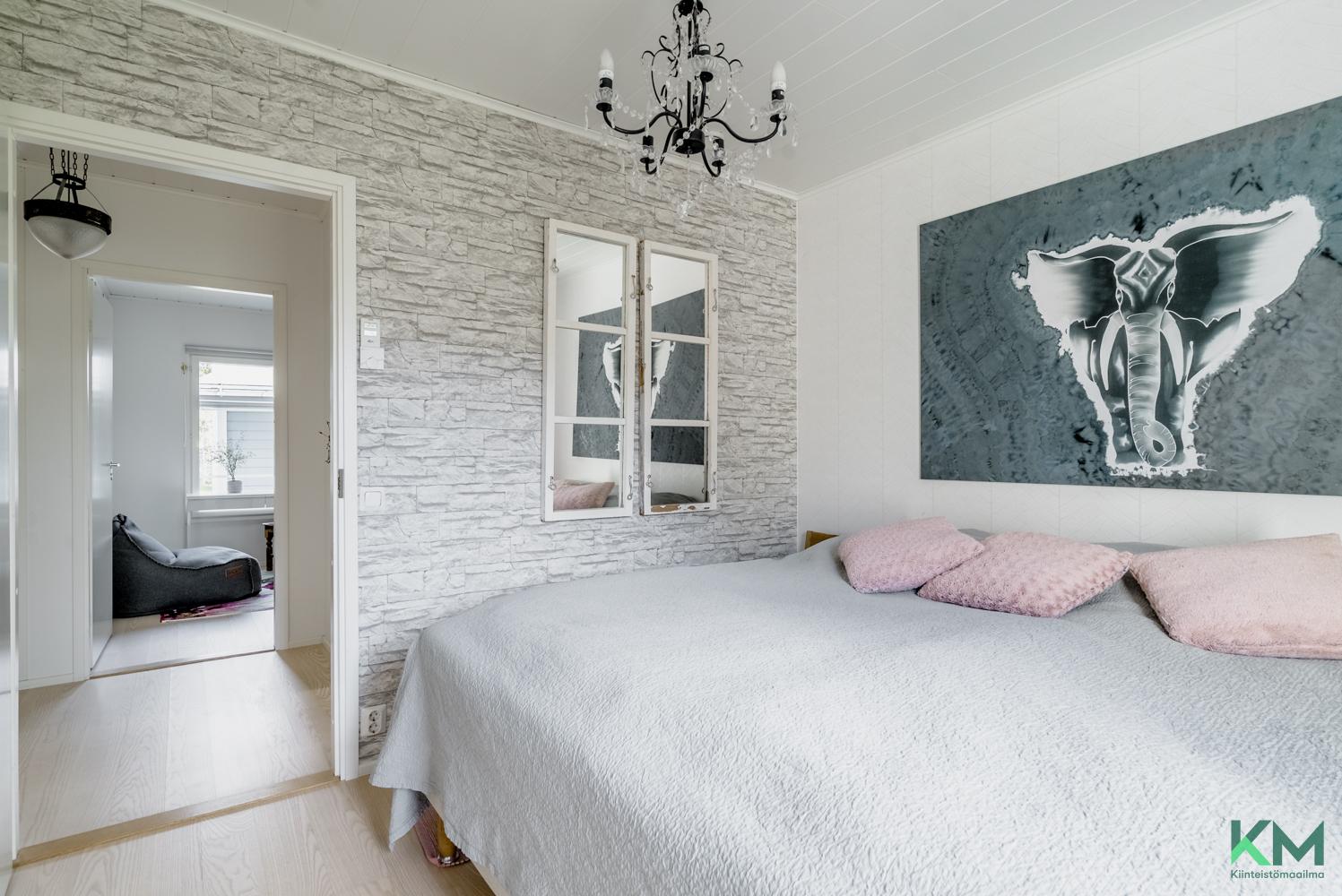 Kiiltomadontie 16, Jokivarsi, Vantaa