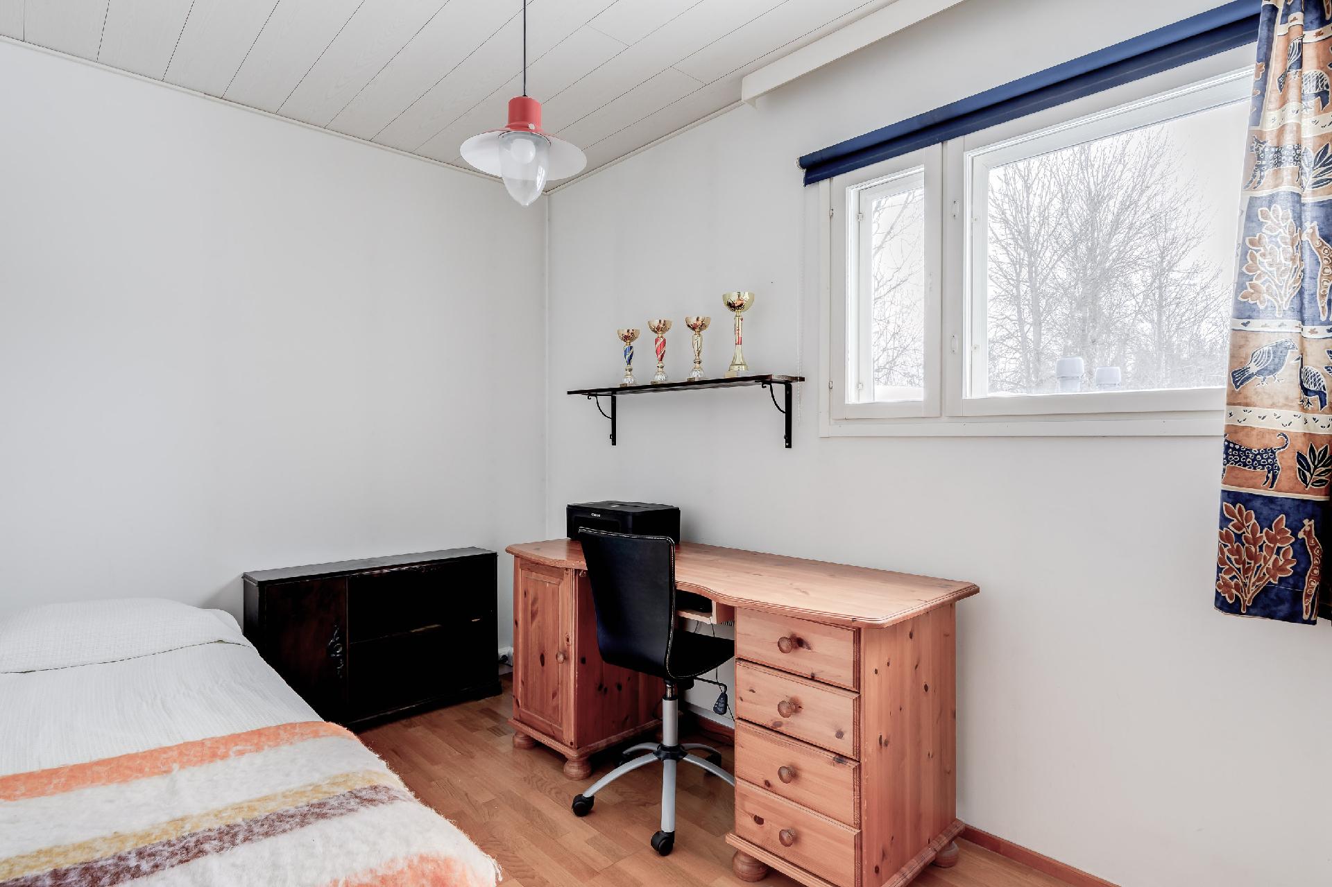 Saramäentie 9a, Paloheinä, Helsinki