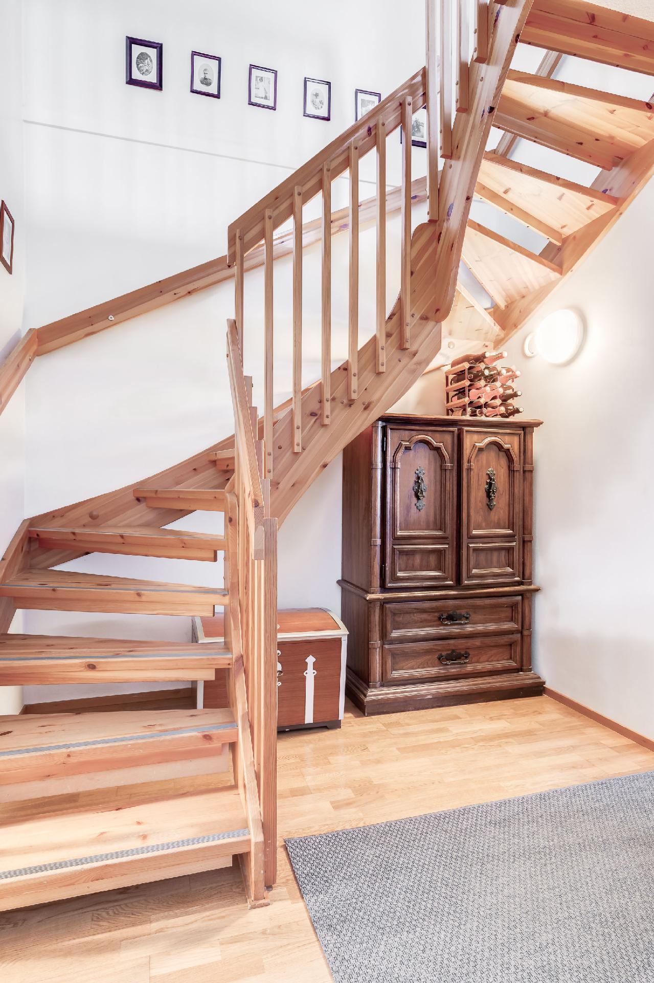 Saramäentie 9a, Paloheinä, Helsinki