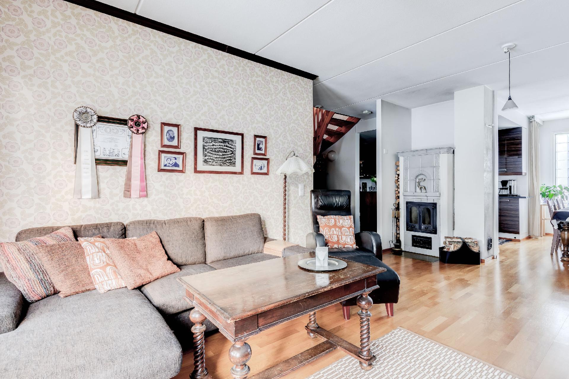 Saramäentie 9a, Paloheinä, Helsinki