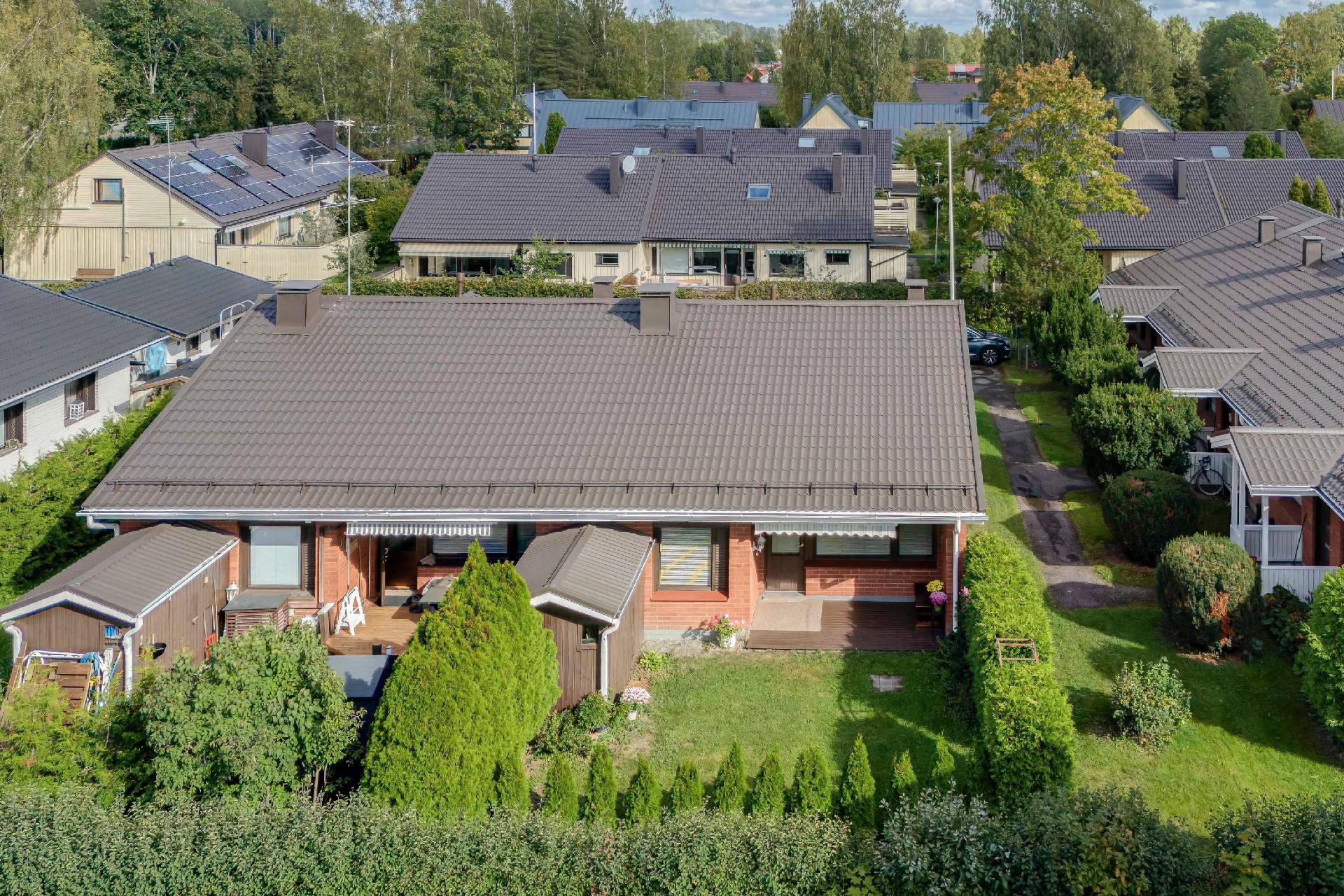 Kuusmiehentie 60a, Paloheinä, Helsinki