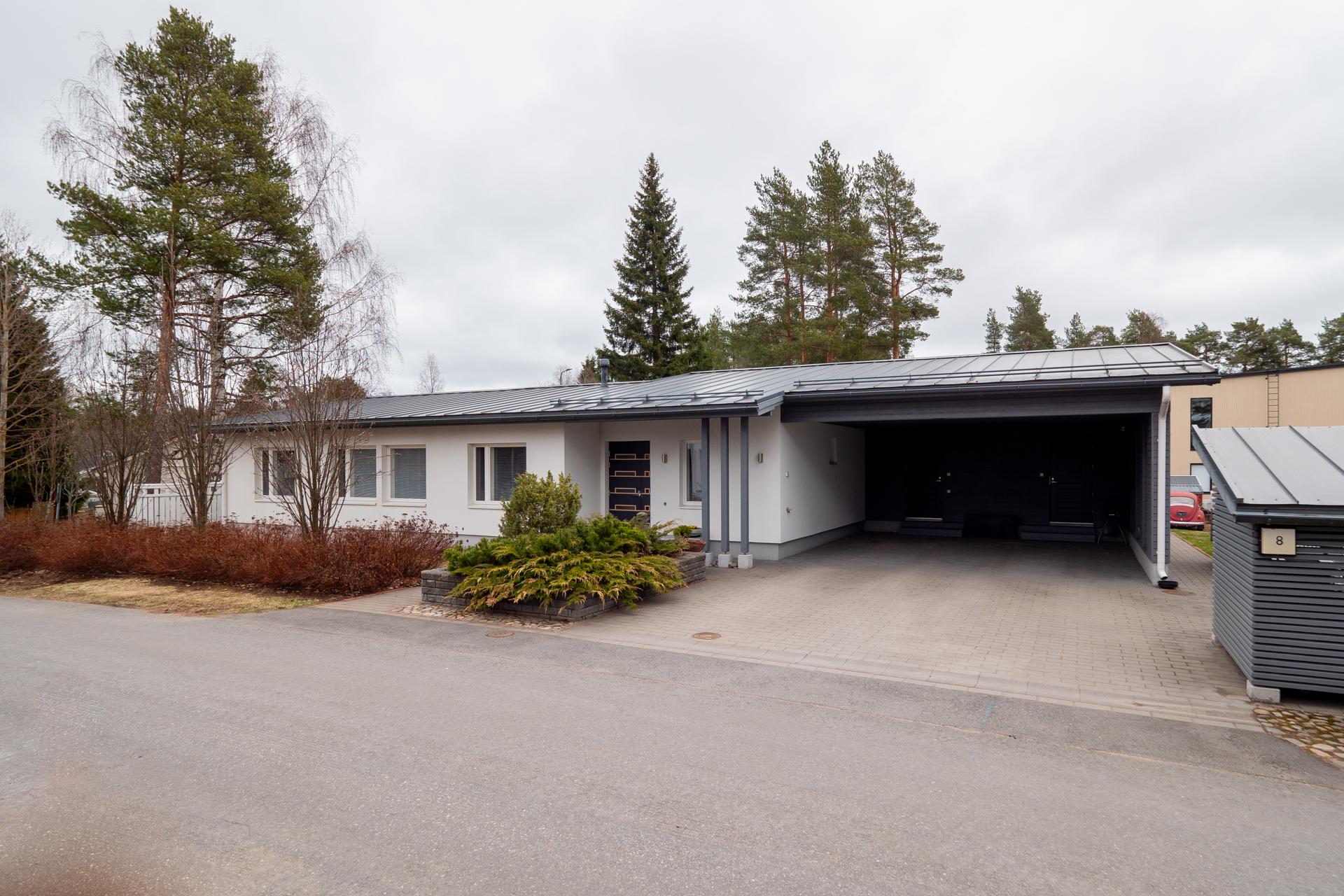 Metsotie 8, Parkkisenkangas, Oulu