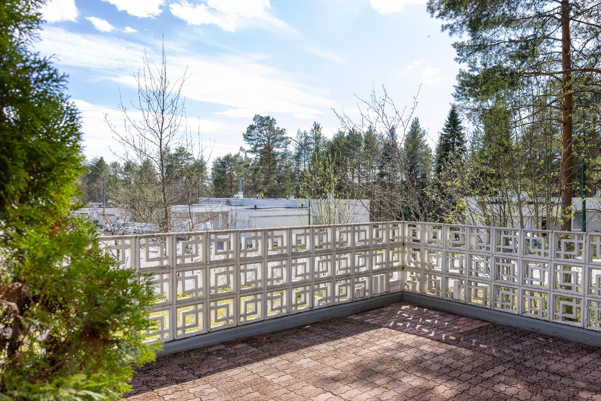 Karhunpolku 11, Palokangas, Kajaani