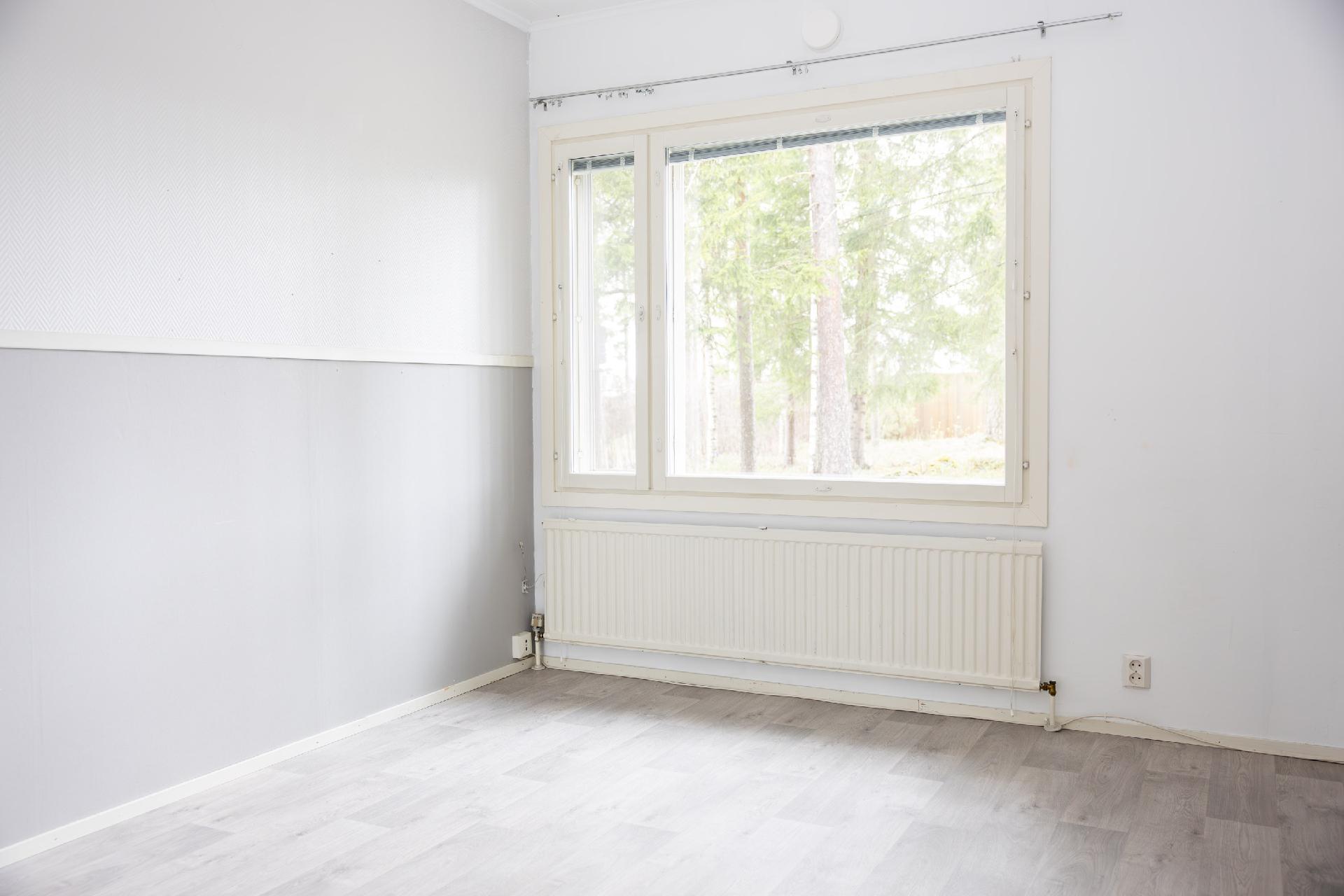 Karhunpolku 11, Palokangas, Kajaani