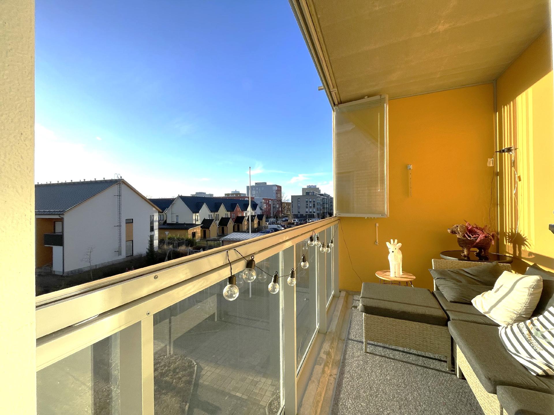 Mesikukantie 10, Koivuhaka, Vantaa