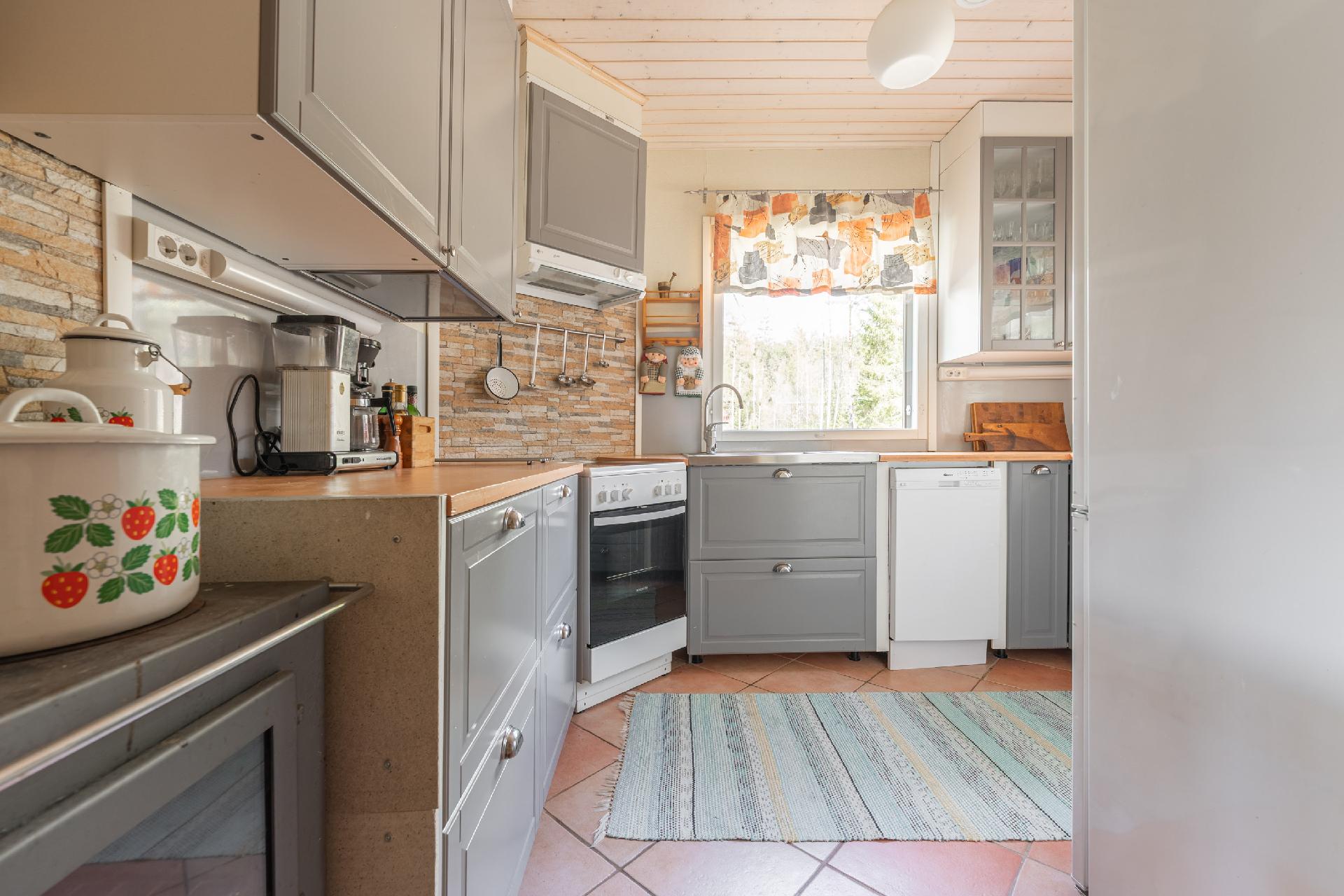 Ukonlahdentie 147, Vehmersalmi, Kuopio