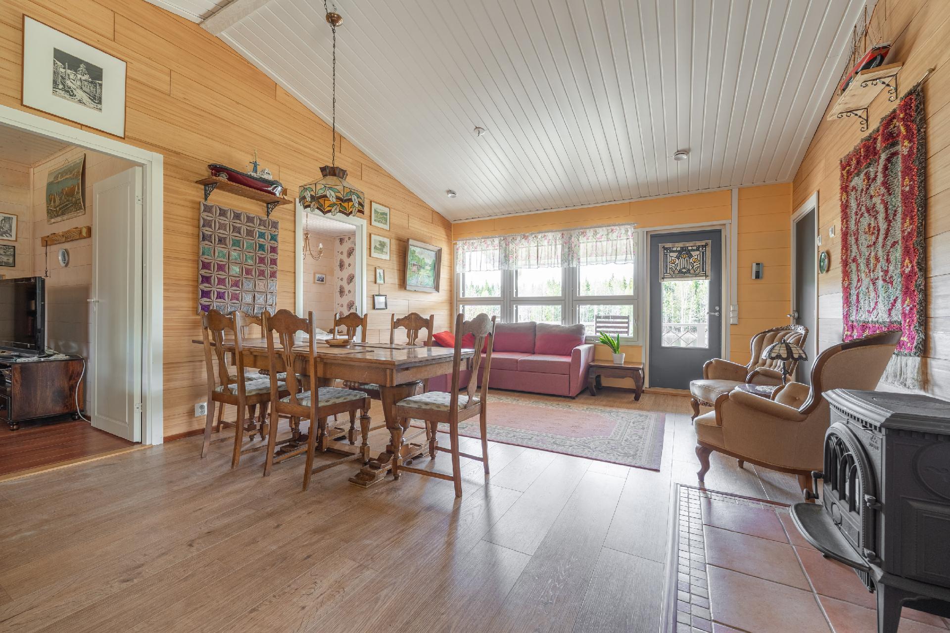 Ukonlahdentie 147, Vehmersalmi, Kuopio