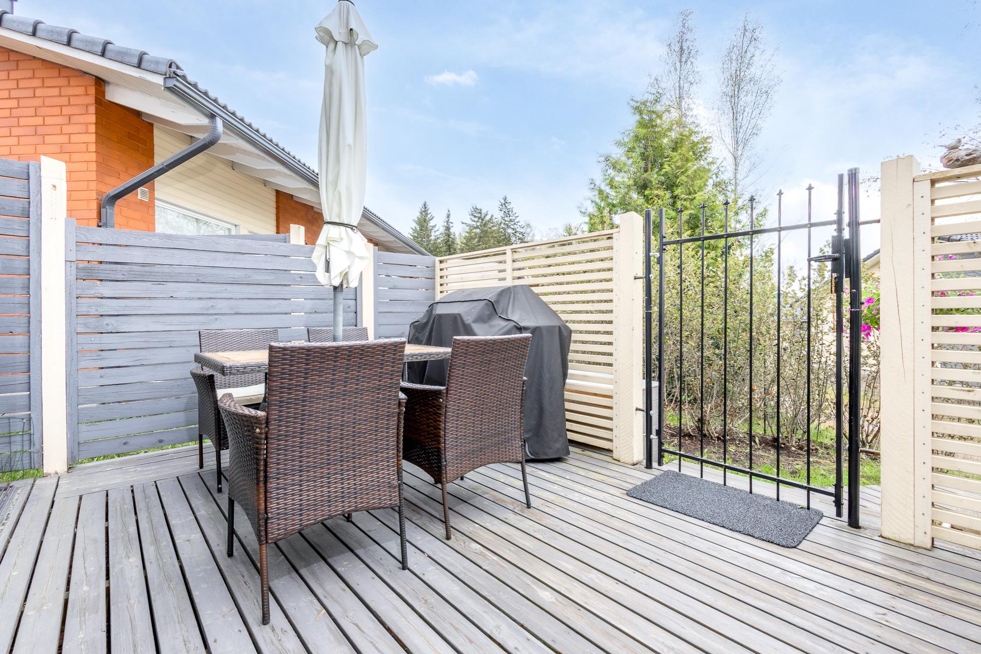 takapihan terassialuetta