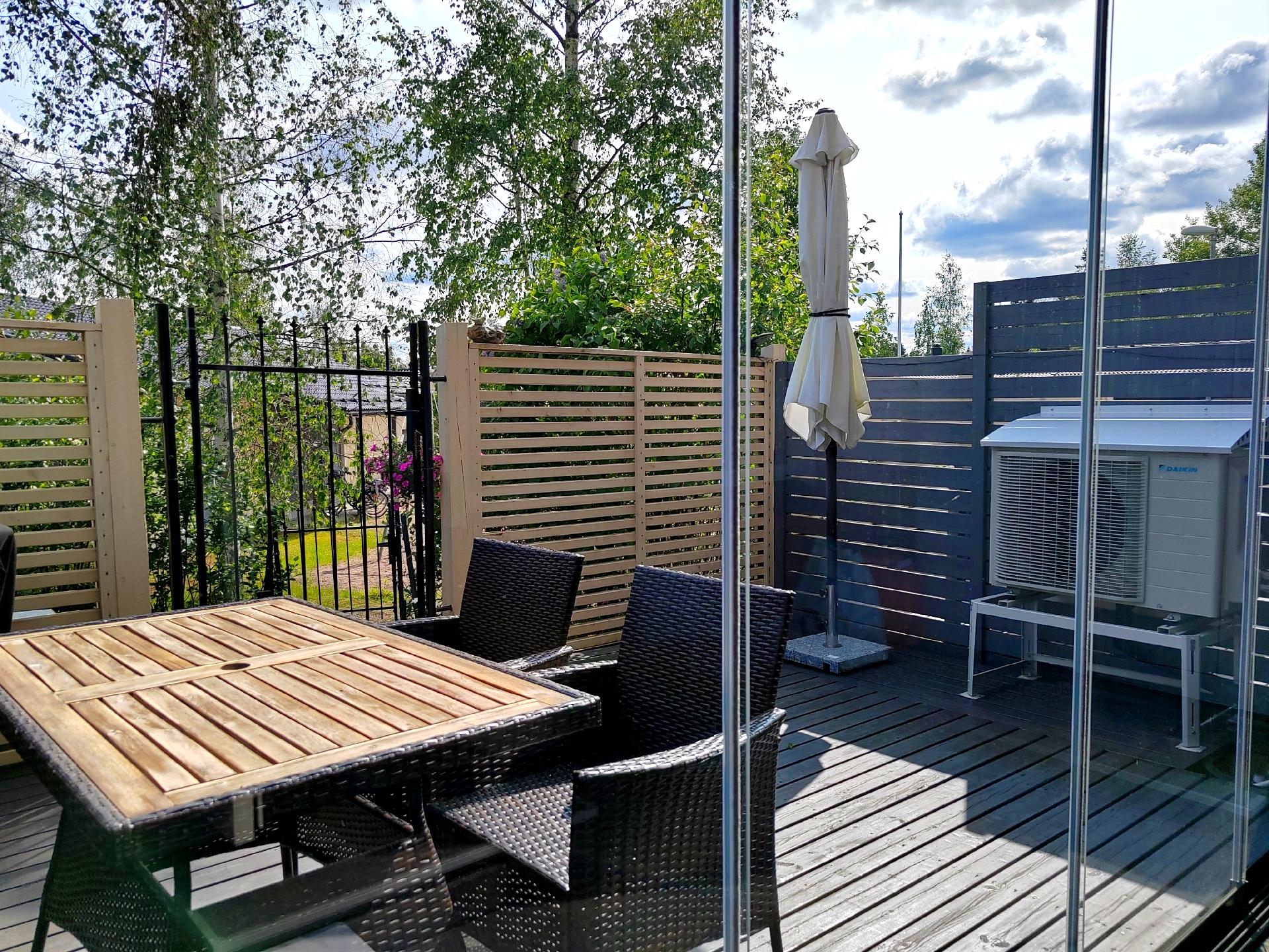 takaterassi kesäkuva