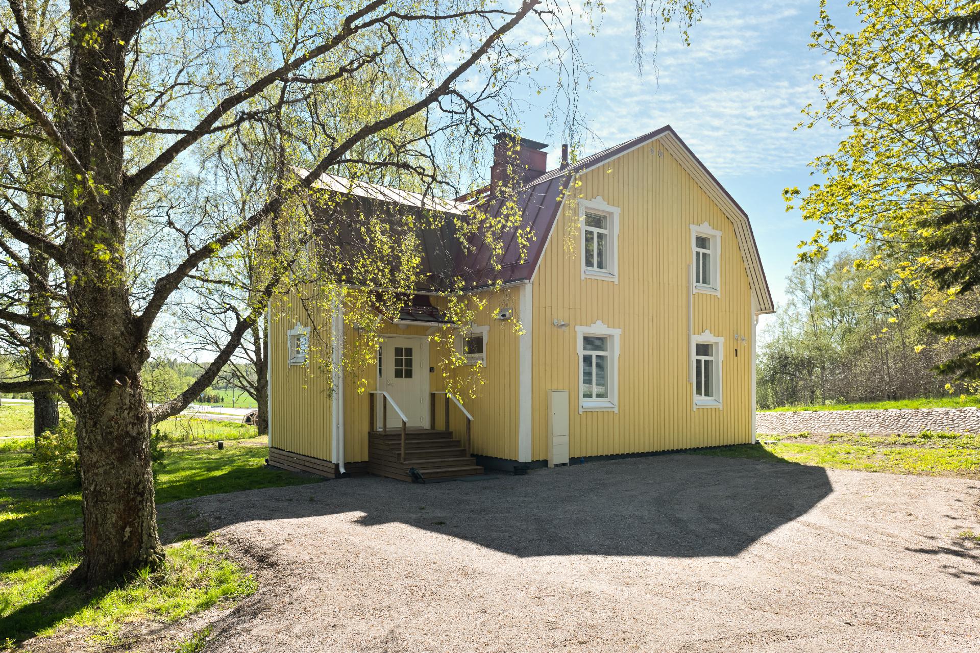 Sudenpolku 1, Siuntion Asema, Siuntio