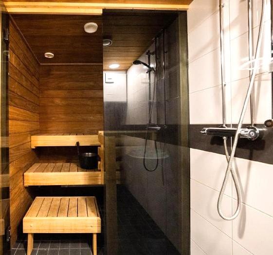 Kylpyhuone ja sauna