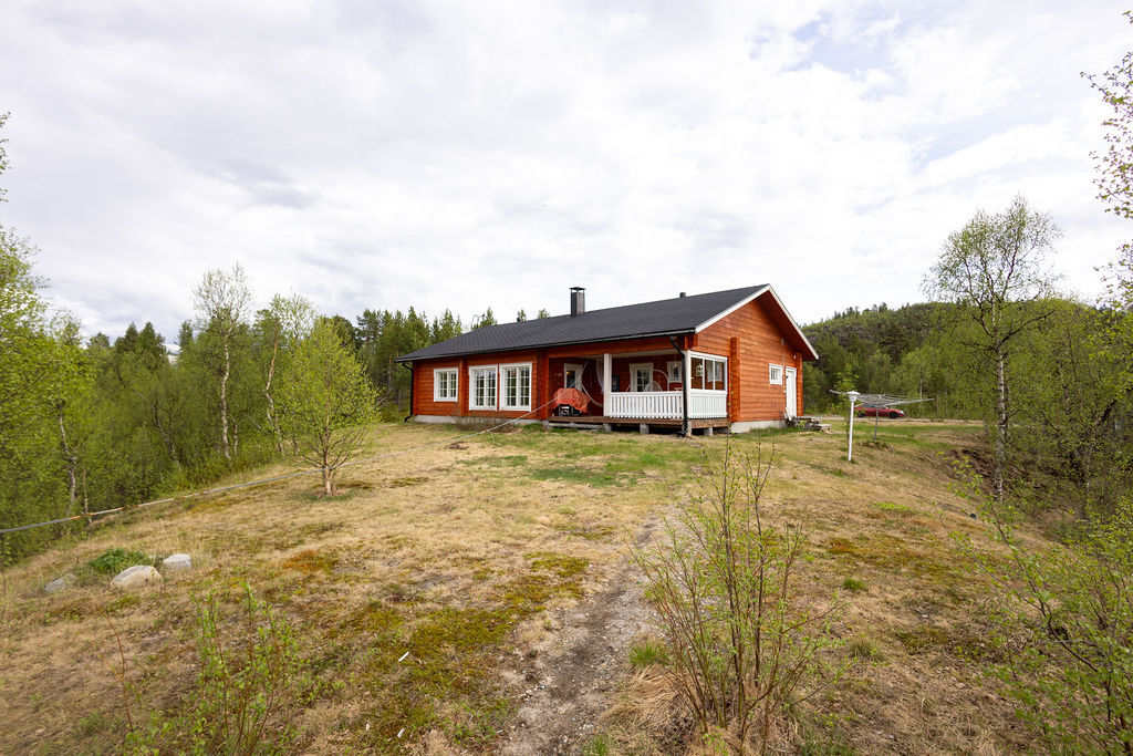 Pasijoentie 13, Karigasniemi