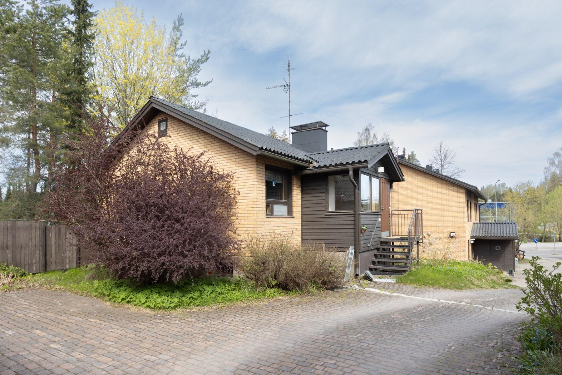 Kaarelantie 28, Maununneva, Helsinki
