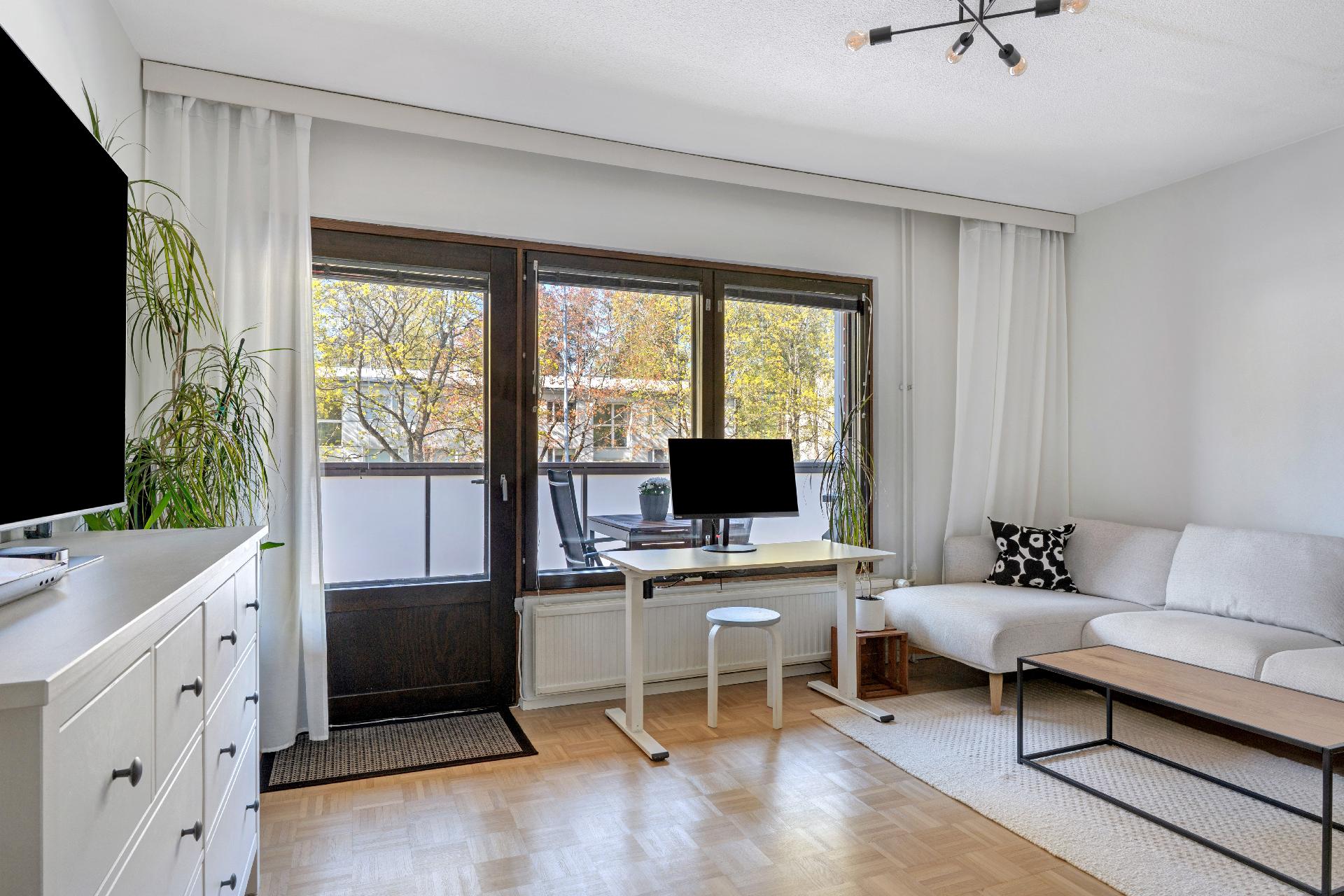Vallikatu 11, Vallikallio, Espoo