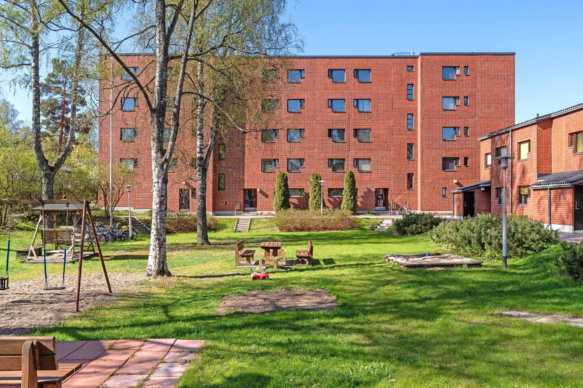 Vallikatu 11, Vallikallio, Espoo