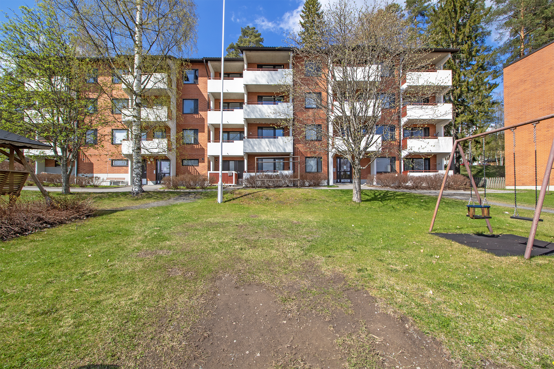 Loistava sijainti lähellä yliopistoa ja KYSsiä.