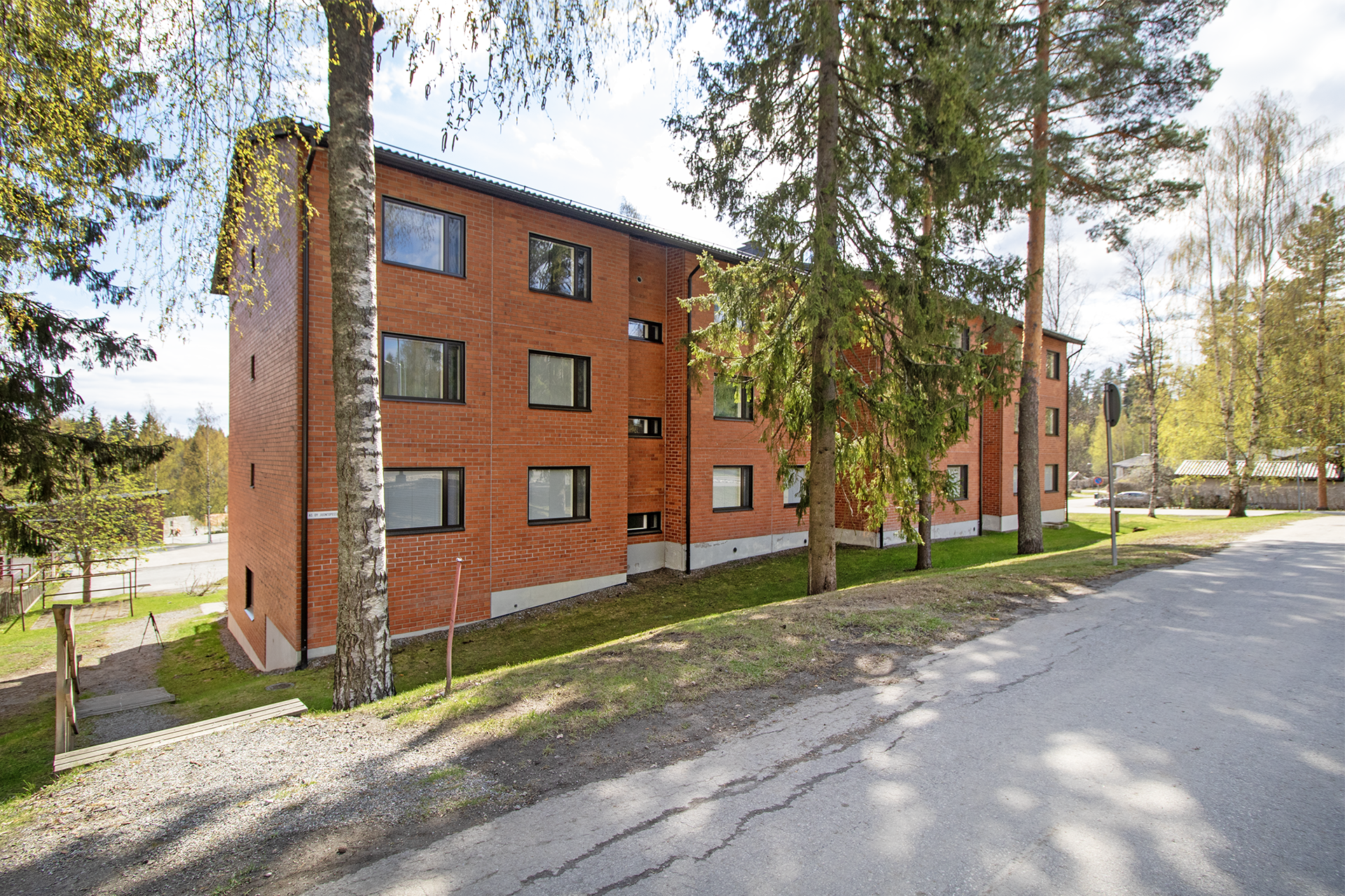 Bussiyhteydet toimii jouhevasti.