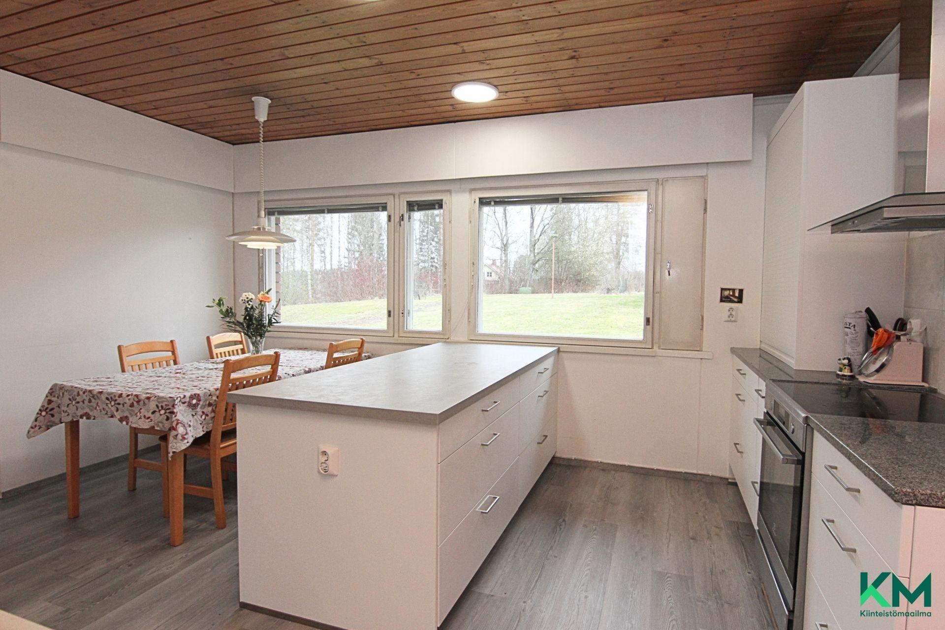 Haukilahdentie 1700, Länkipohja, Jämsä