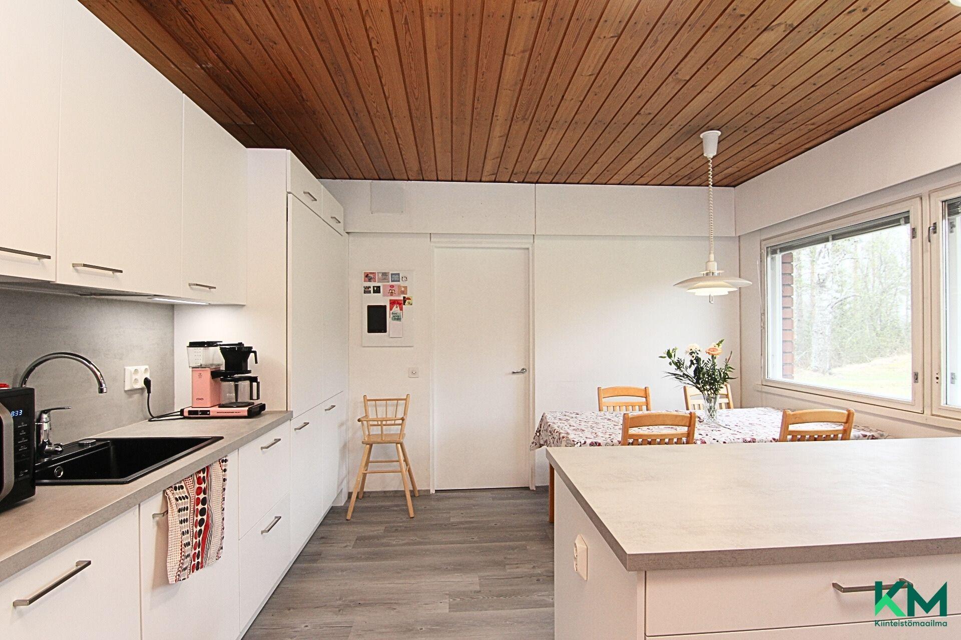 Haukilahdentie 1700, Länkipohja, Jämsä