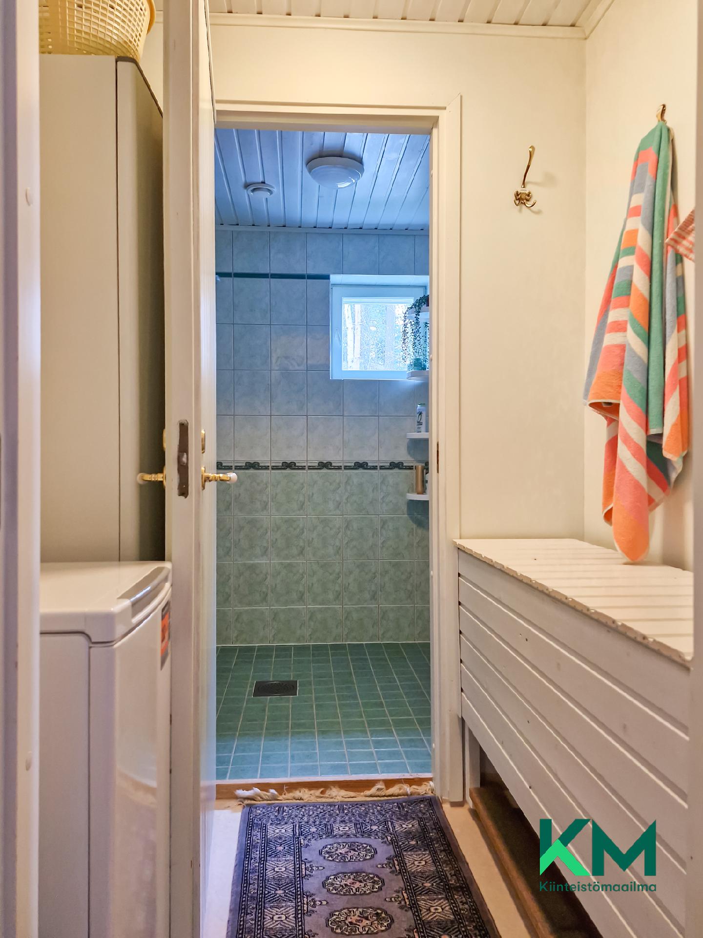 Pääskyniementie 16, Pääskyniemi, Savonlinna