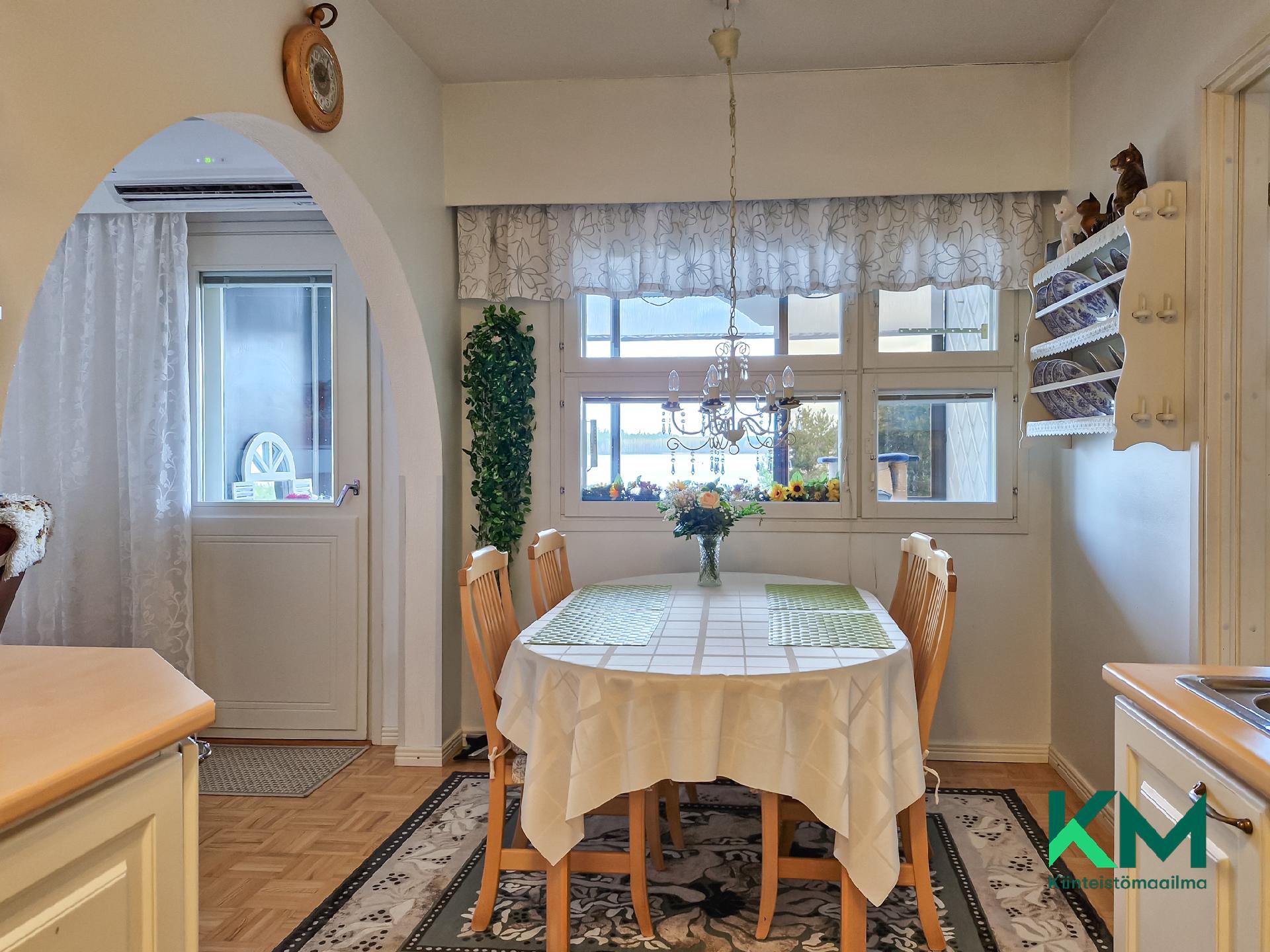 Pääskyniementie 16, Pääskyniemi, Savonlinna