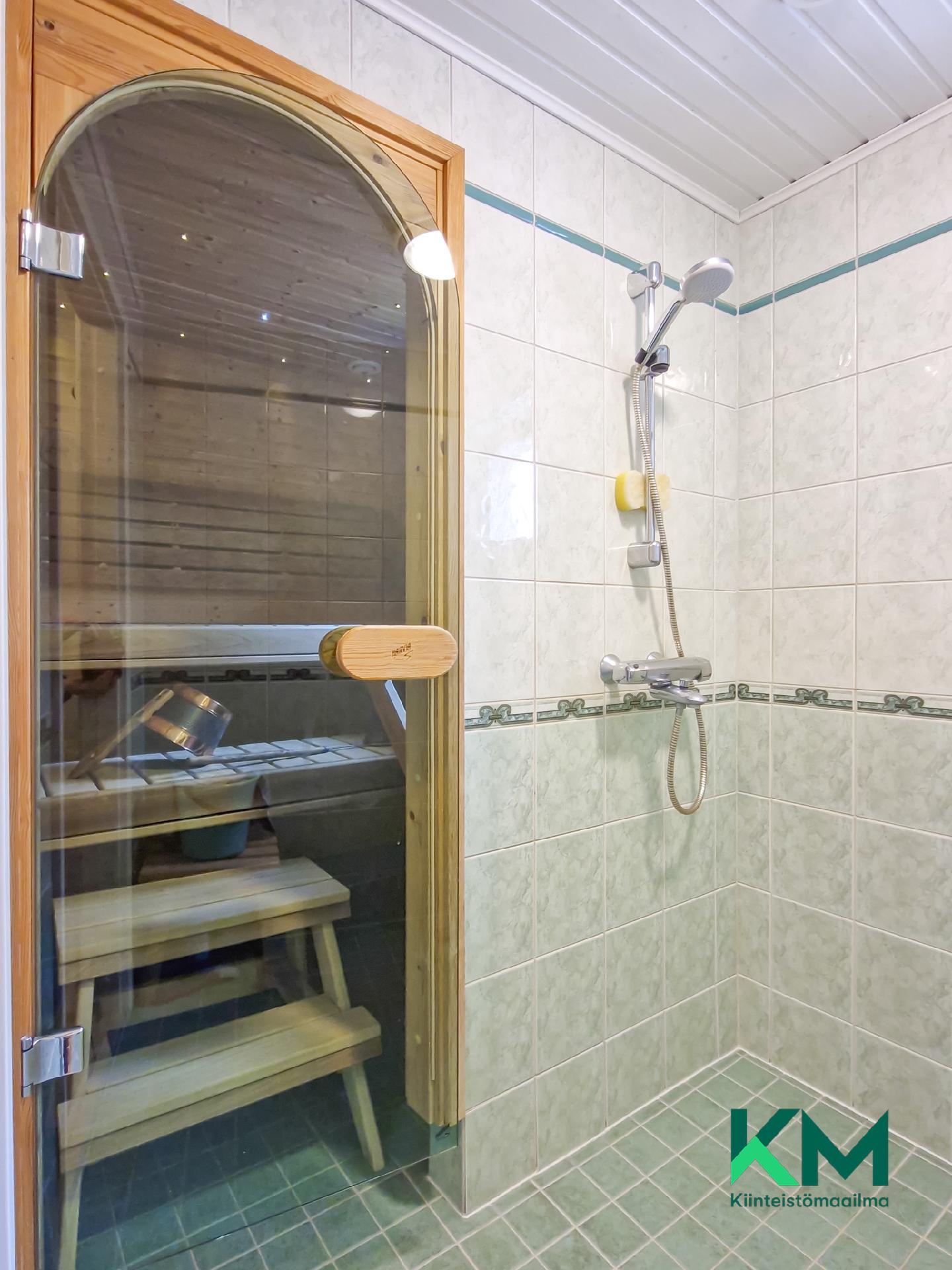 Pääskyniementie 16, Pääskyniemi, Savonlinna