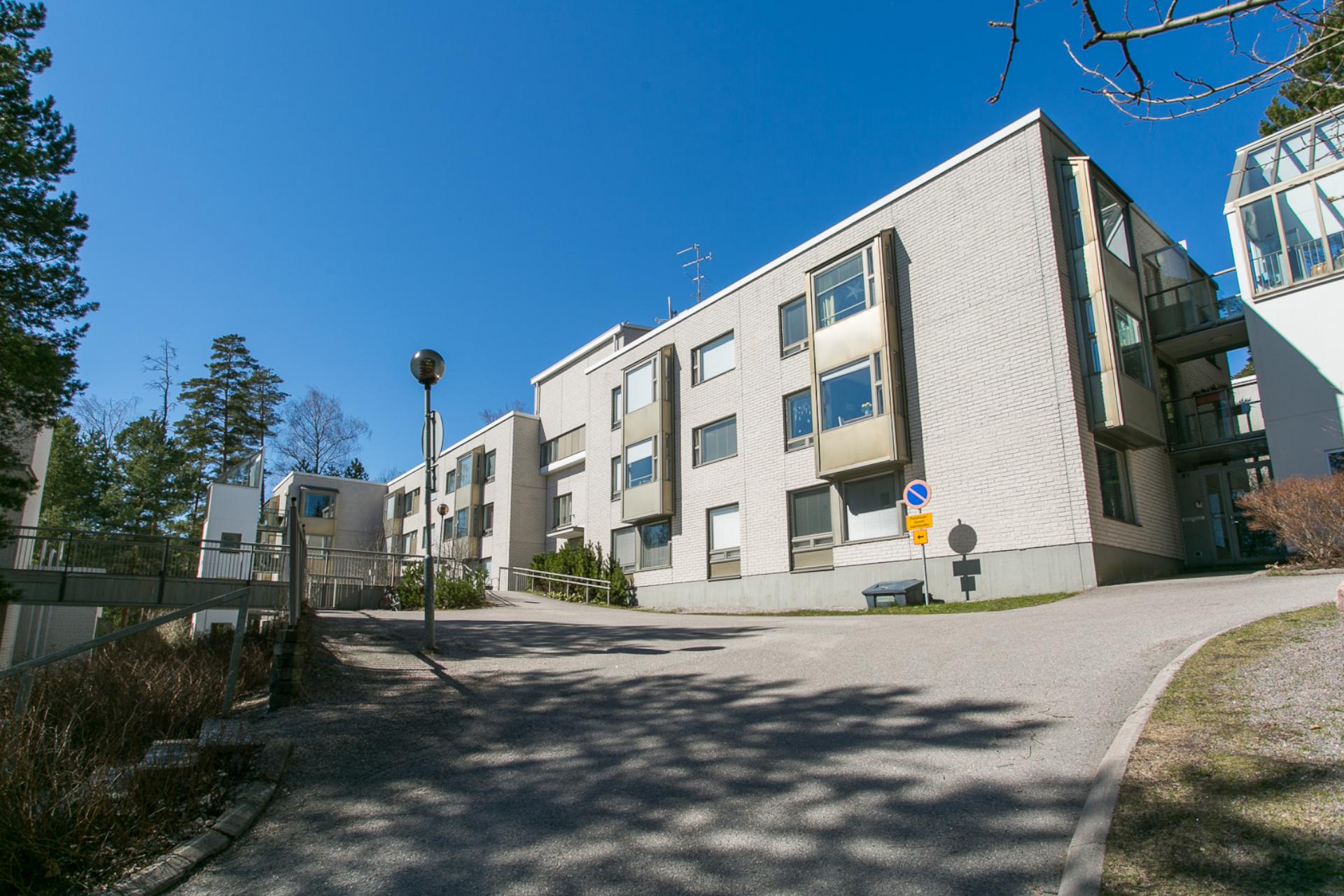 Pohjoinen Suotie 5, Kauniainen