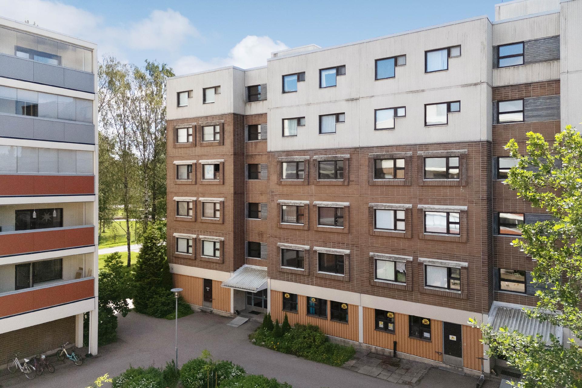 Kaivomestarinkatu 8, Kirkkojärvi, Espoo