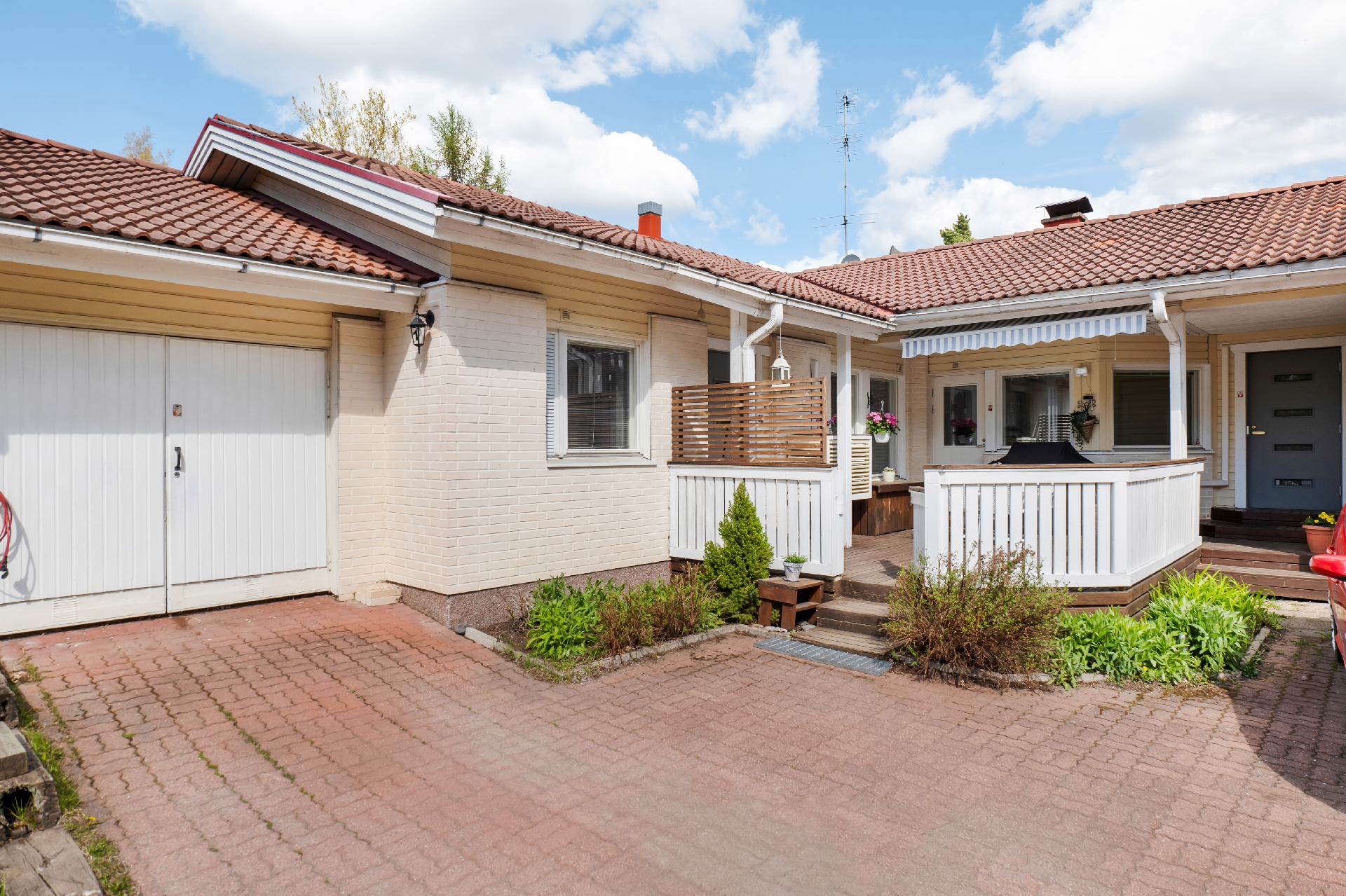 Länsipiha 1, Ravals, Kirkkonummi