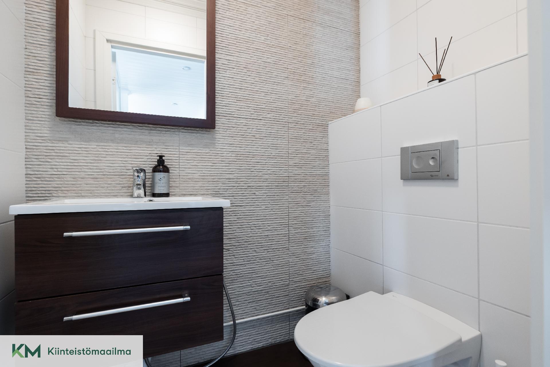 Uuspellonrinne 5, Mussalo, Kotka