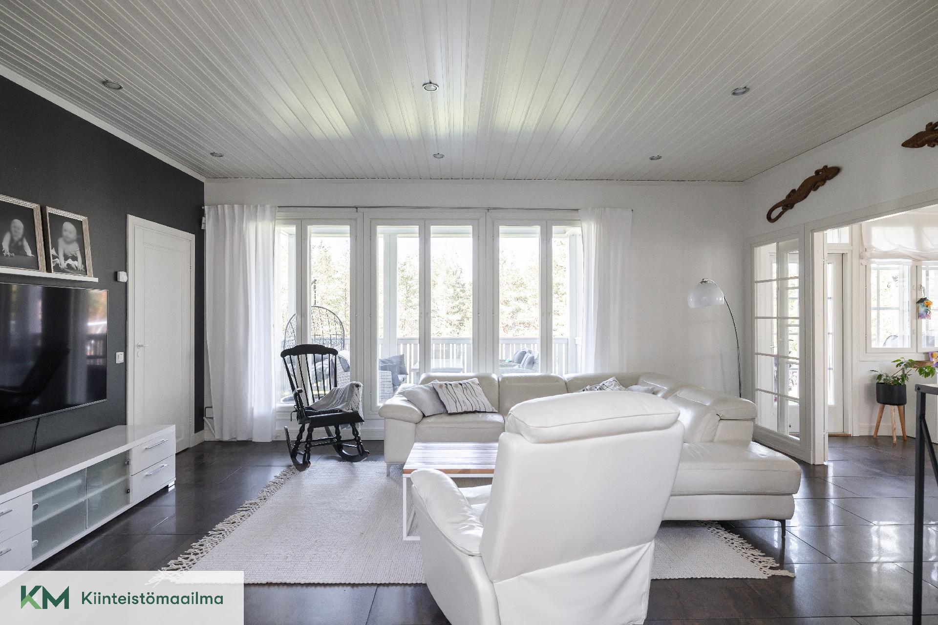 Uuspellonrinne 5, Mussalo, Kotka