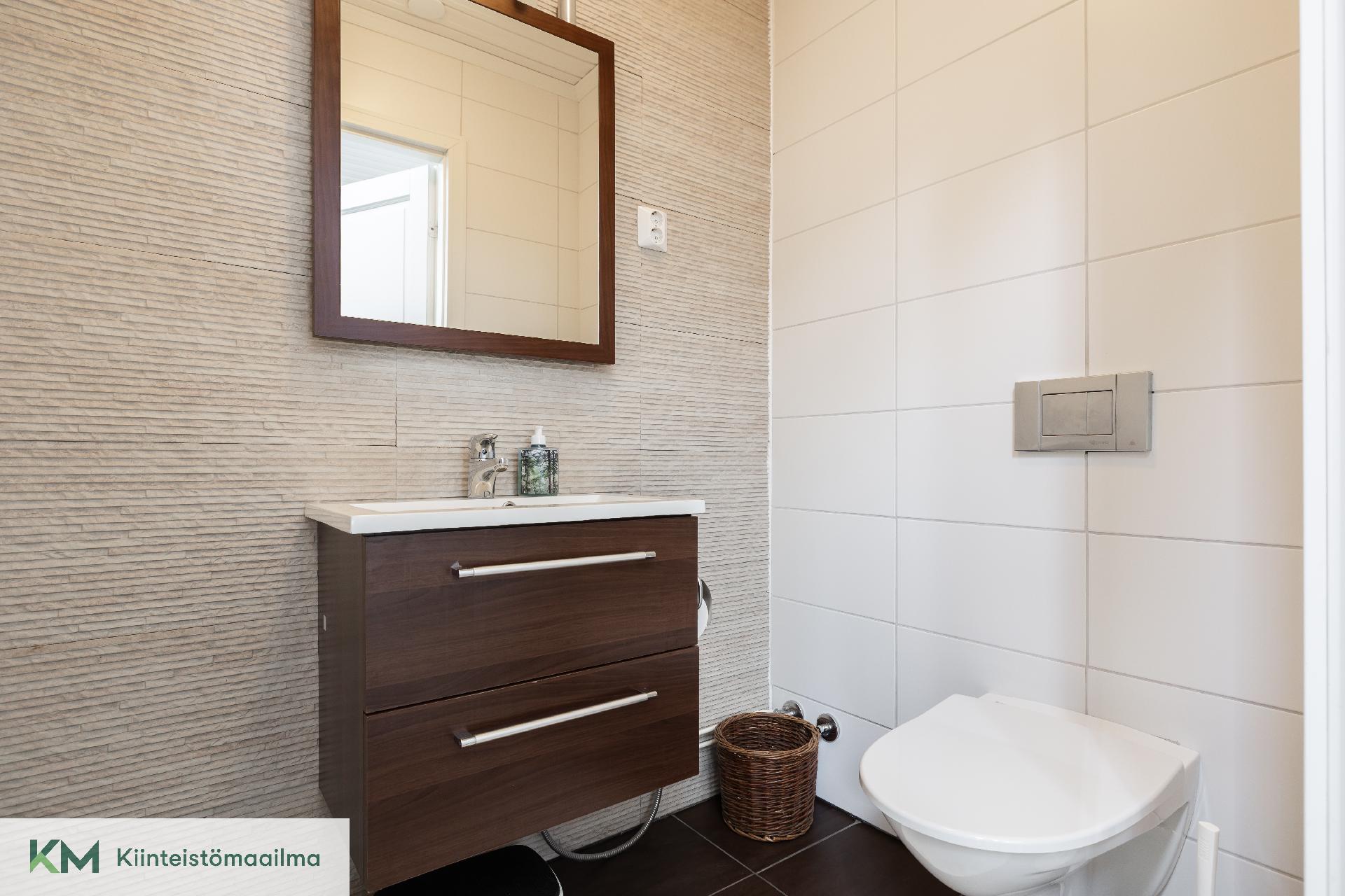 Uuspellonrinne 5, Mussalo, Kotka