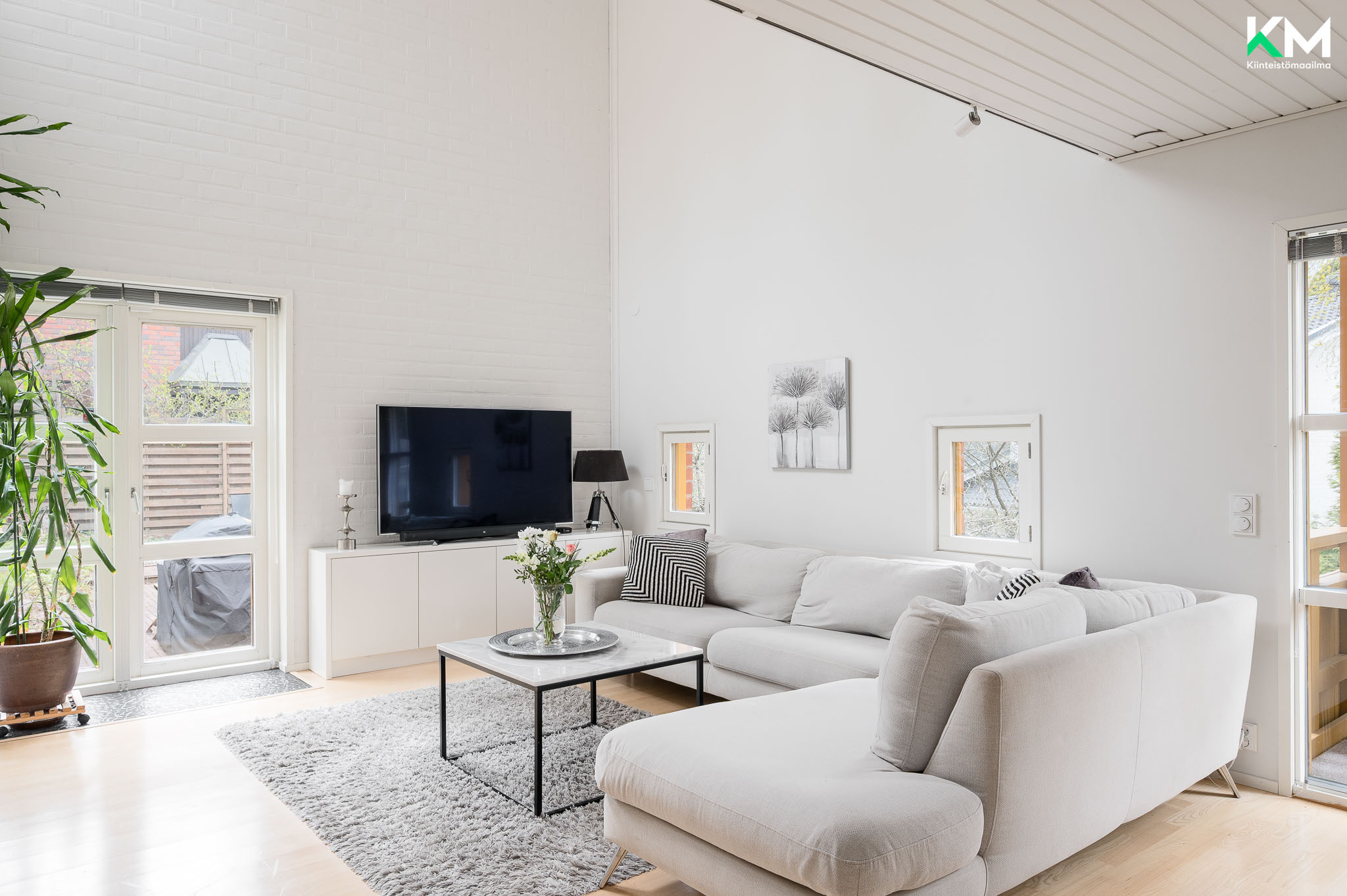 Aamuyöntie 11, Olari, Espoo
