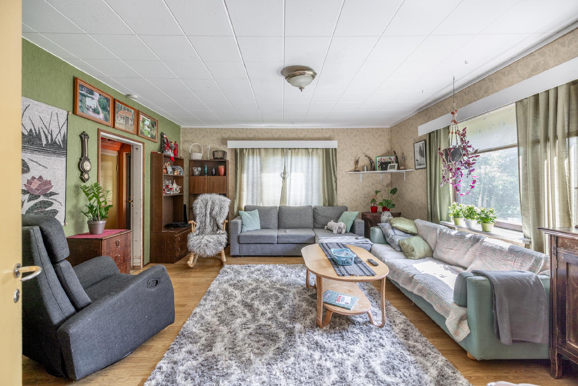 Kuhalammentie 31, Juva