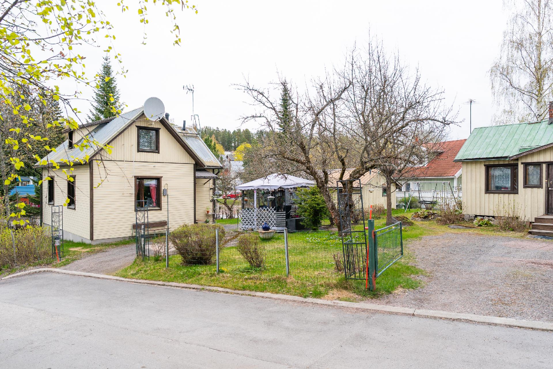 Metsontie 1, Halssila, Jyväskylä