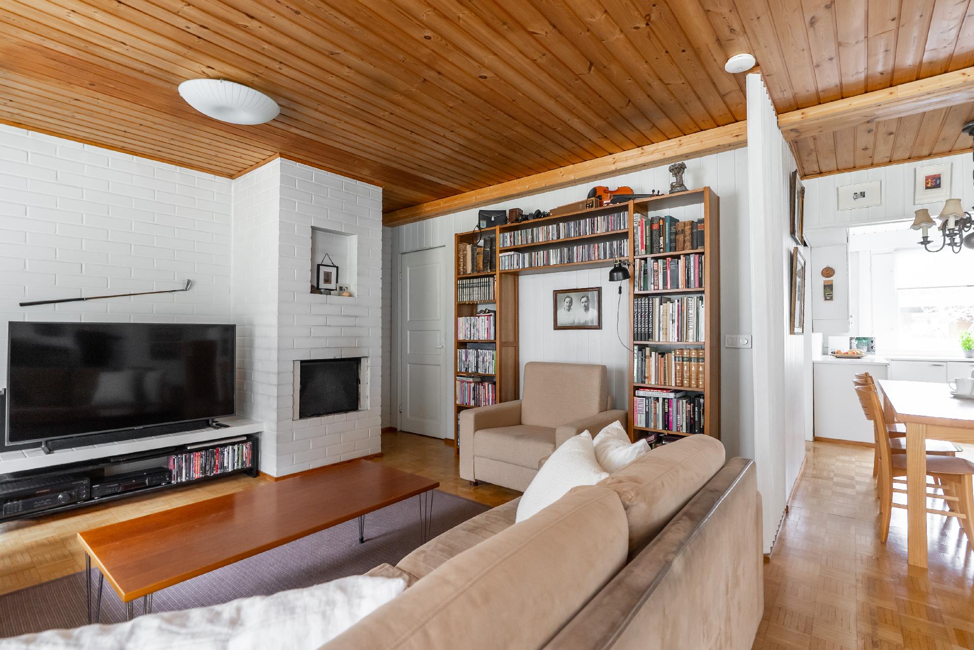 Pihatie 21, Kirkkokangas, Oulu