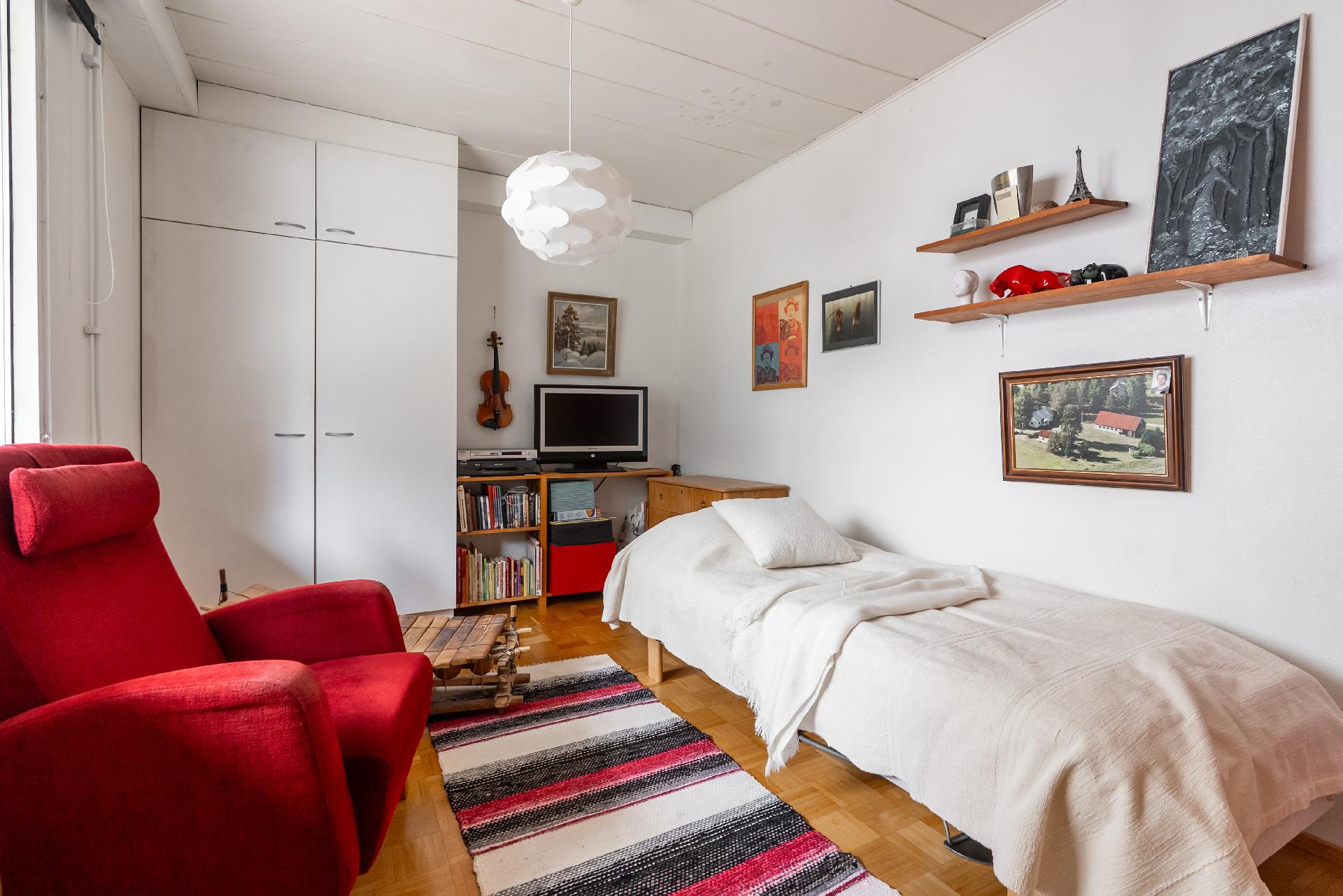 Pihatie 21, Kirkkokangas, Oulu