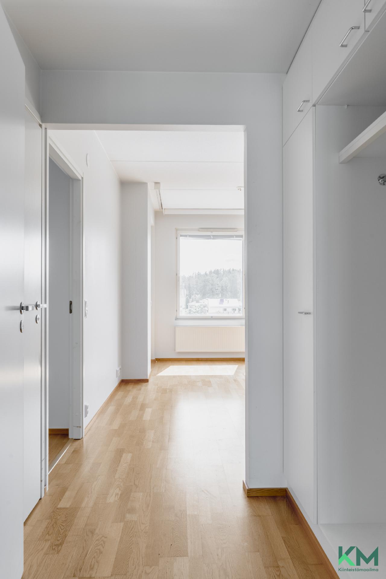 Kuvernöörinkuja 5, Laajasalo, Helsinki