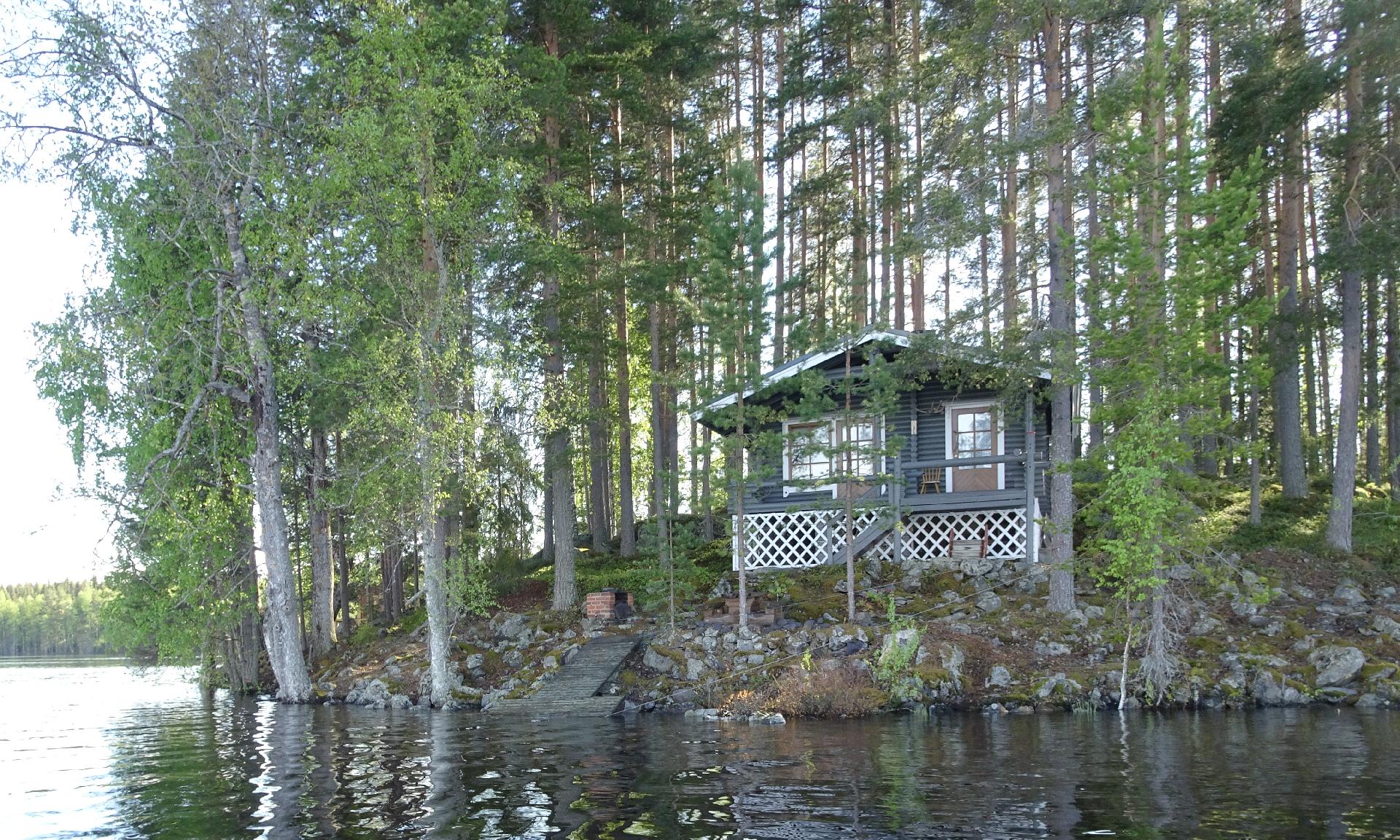 uusi mökki