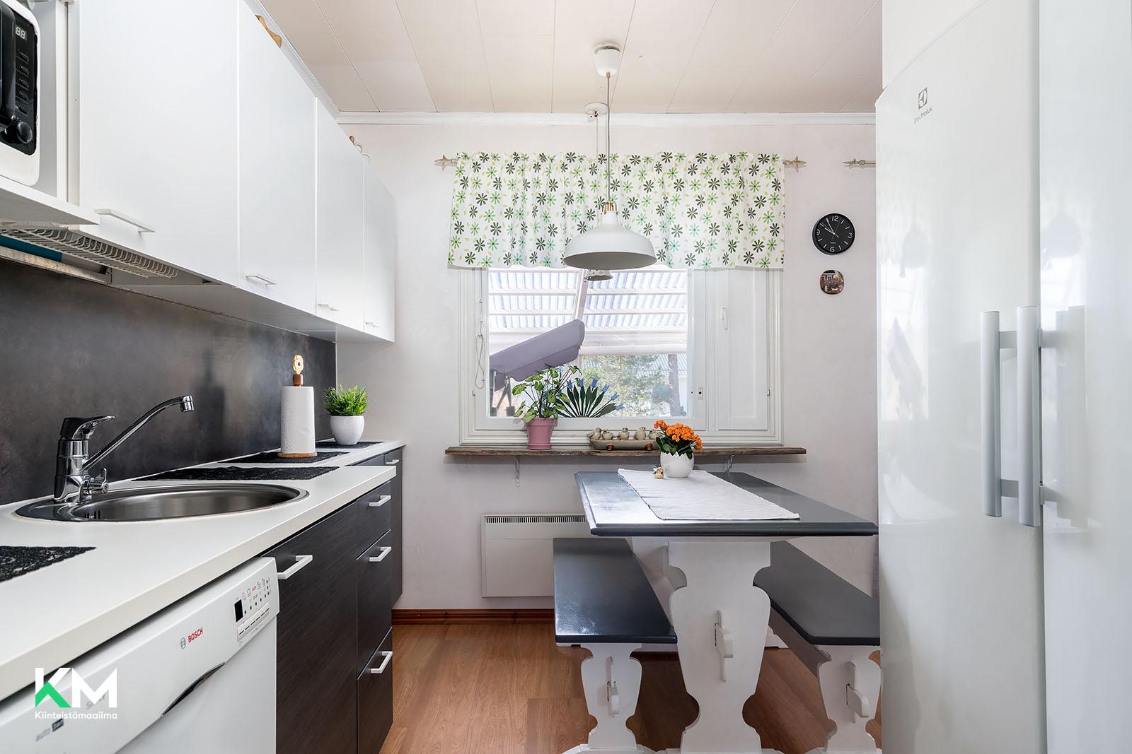 Mustikkatie 17, Jääli, Oulu