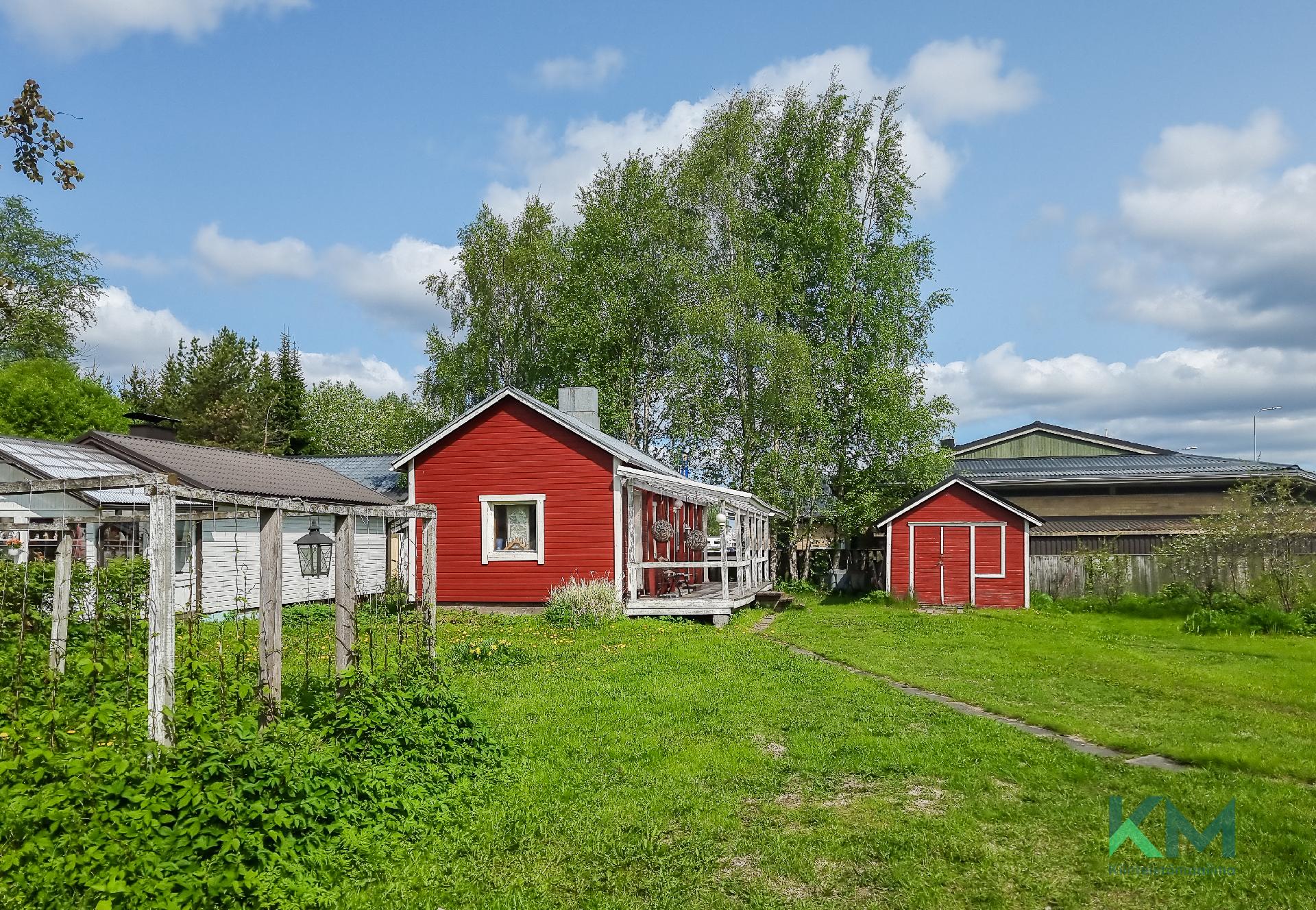 Viehättävä piha-alue