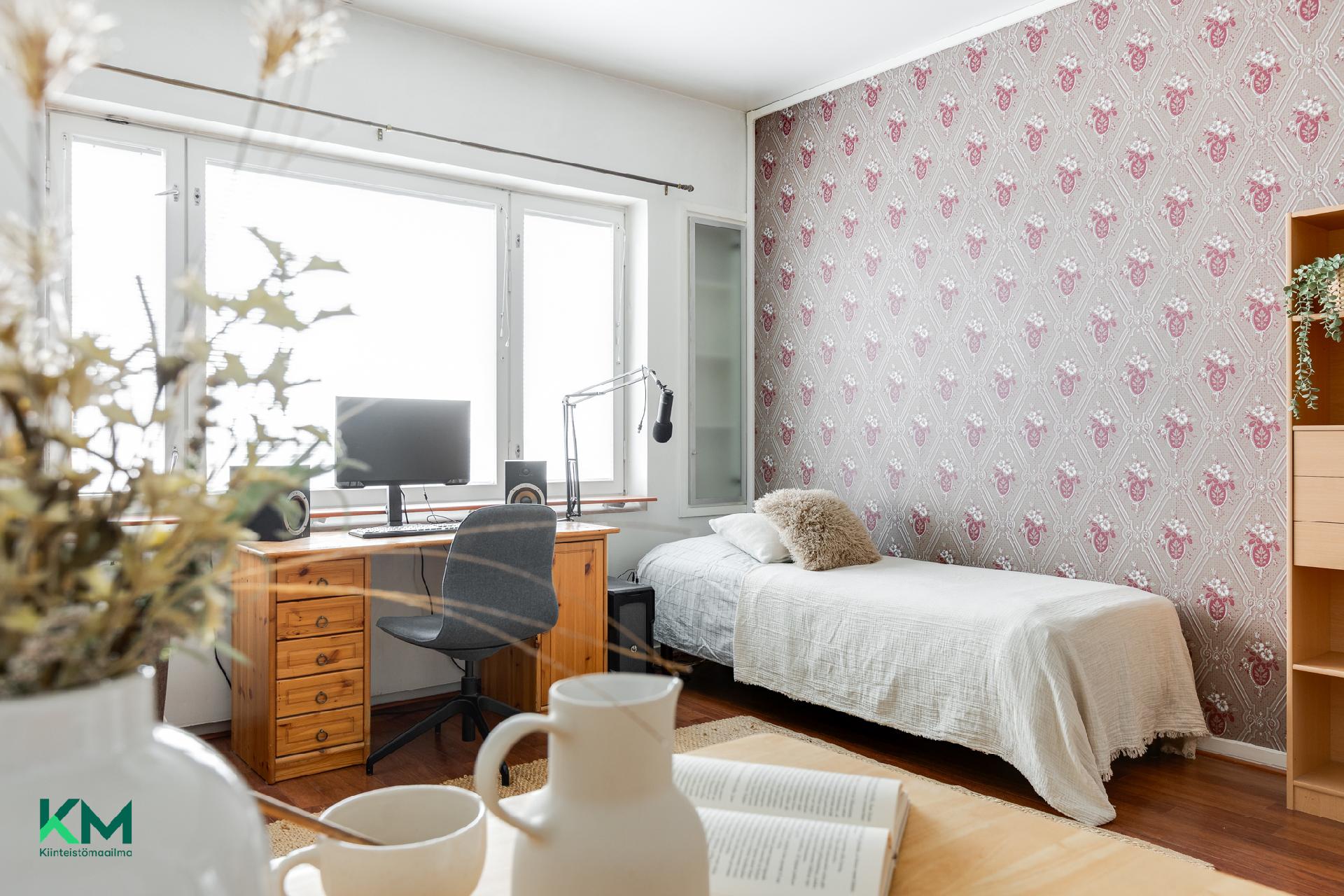 Merikoskenkatu 1, Tuira, Oulu