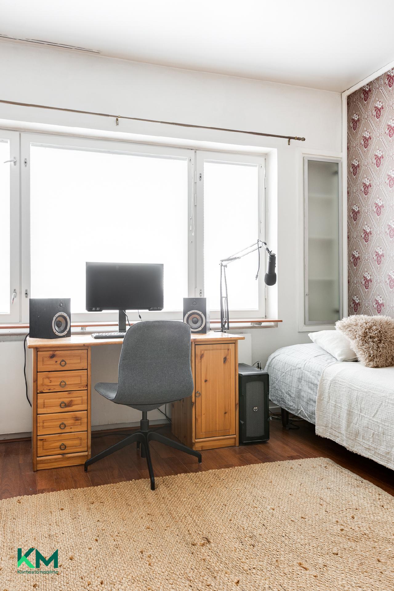 Merikoskenkatu 1, Tuira, Oulu