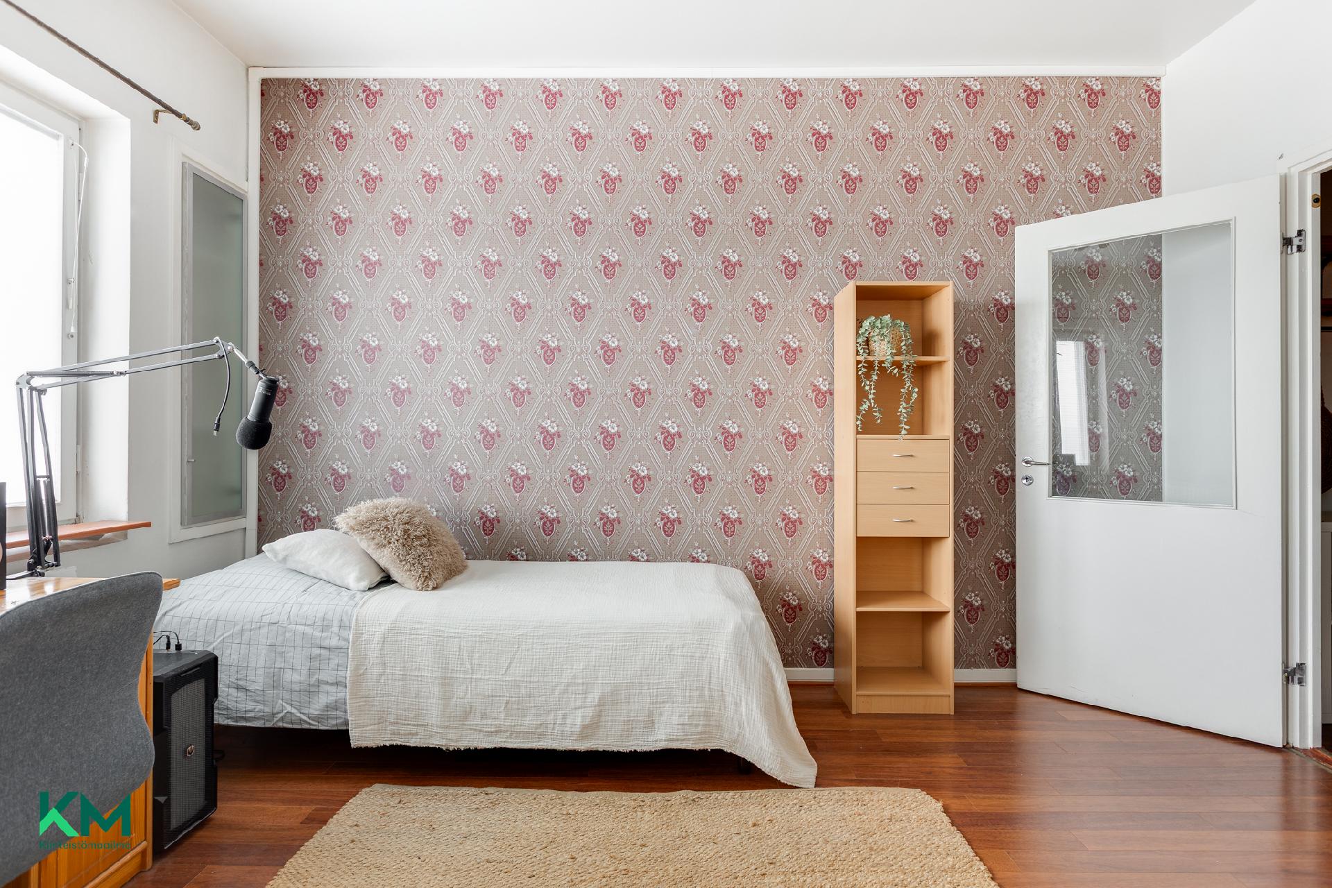 Merikoskenkatu 1, Tuira, Oulu