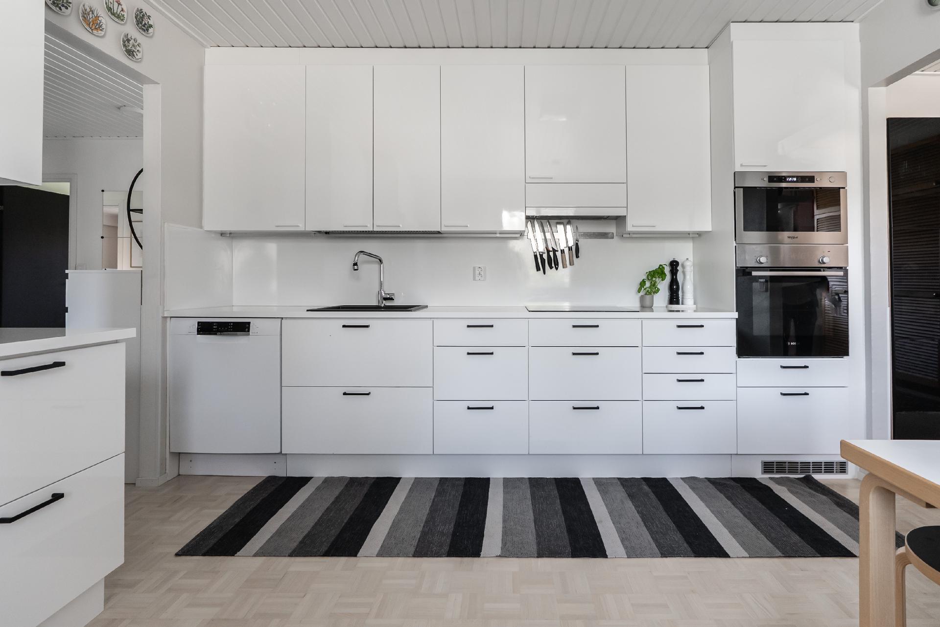 Kalkkikiventie 6, Knuutilankangas, Oulu
