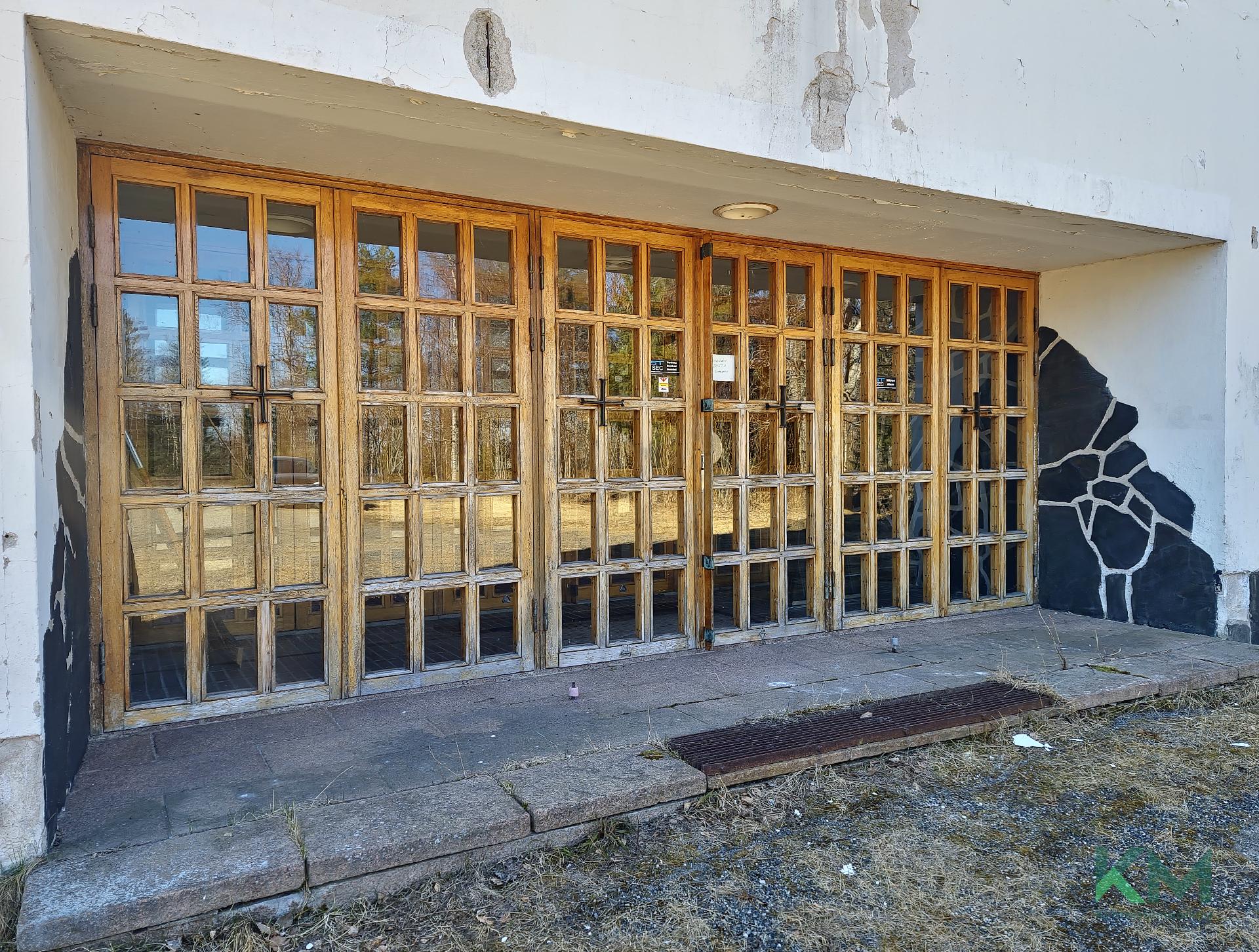 Tervetuloa kirkkosaliin