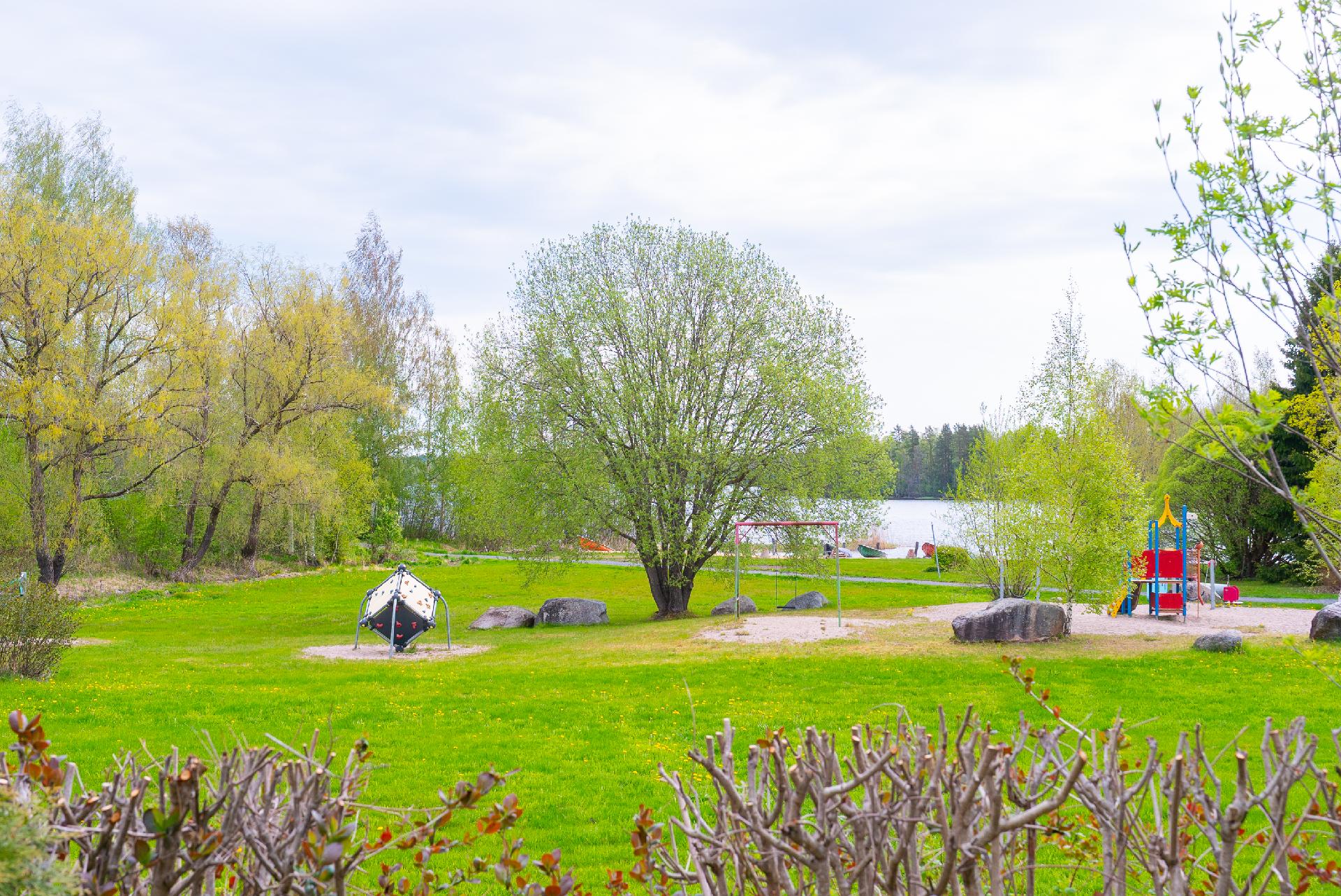 Näkymä lasitetulta terassilta