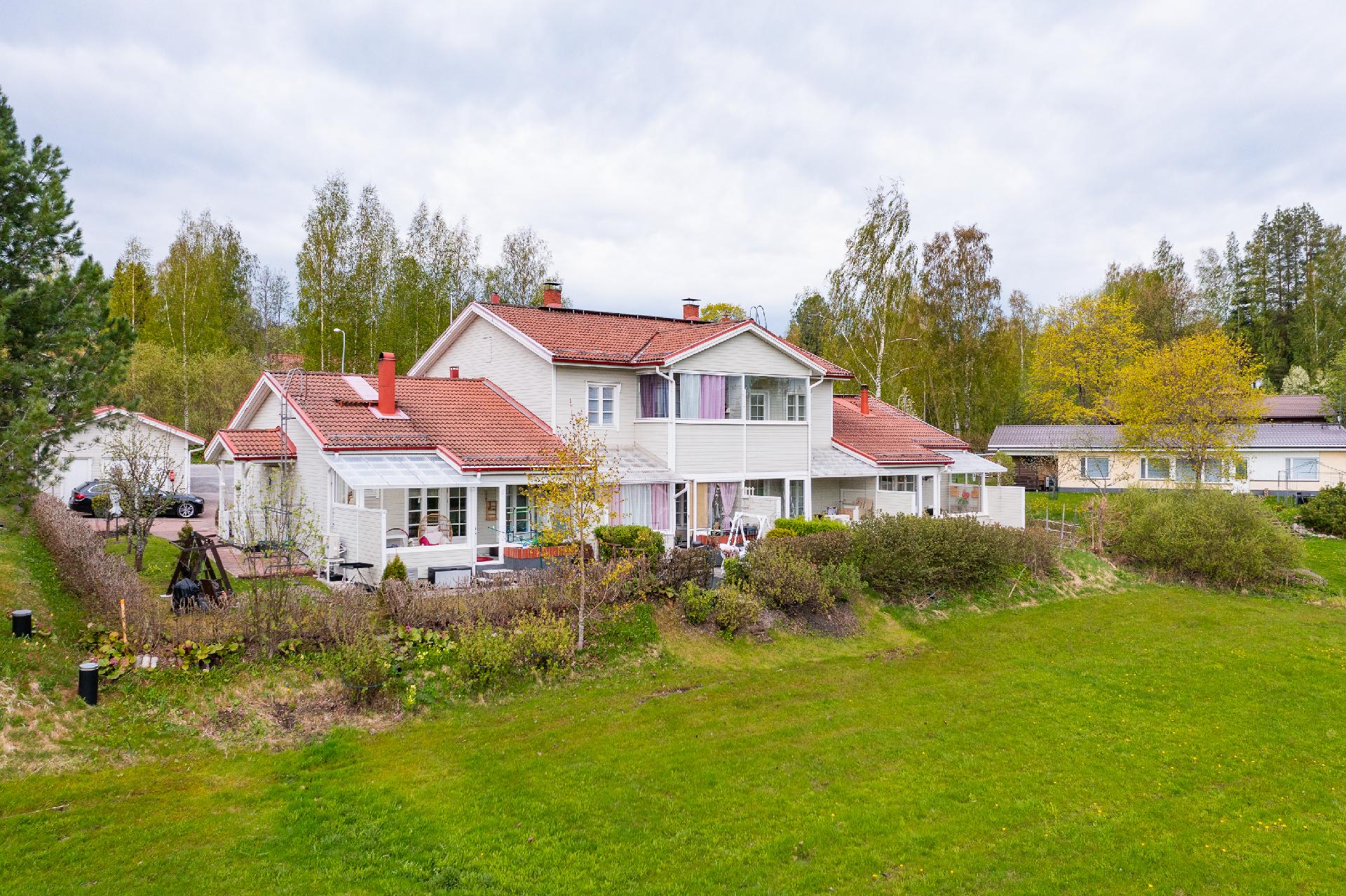 Roinilantie 1, Tyvelänniemi, Laukaa